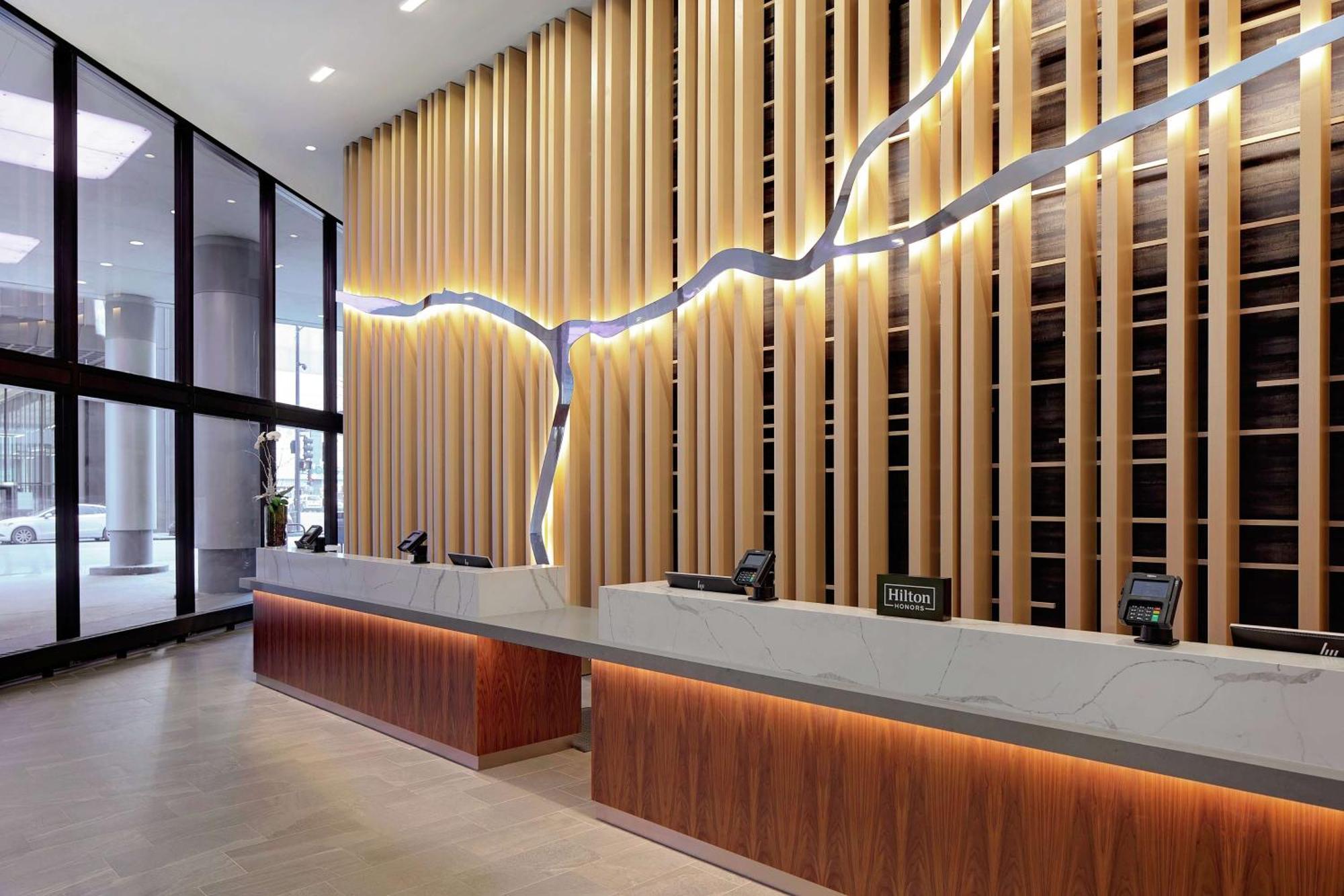 Doubletree By Hilton Magnificent Mile Hotel Chicago