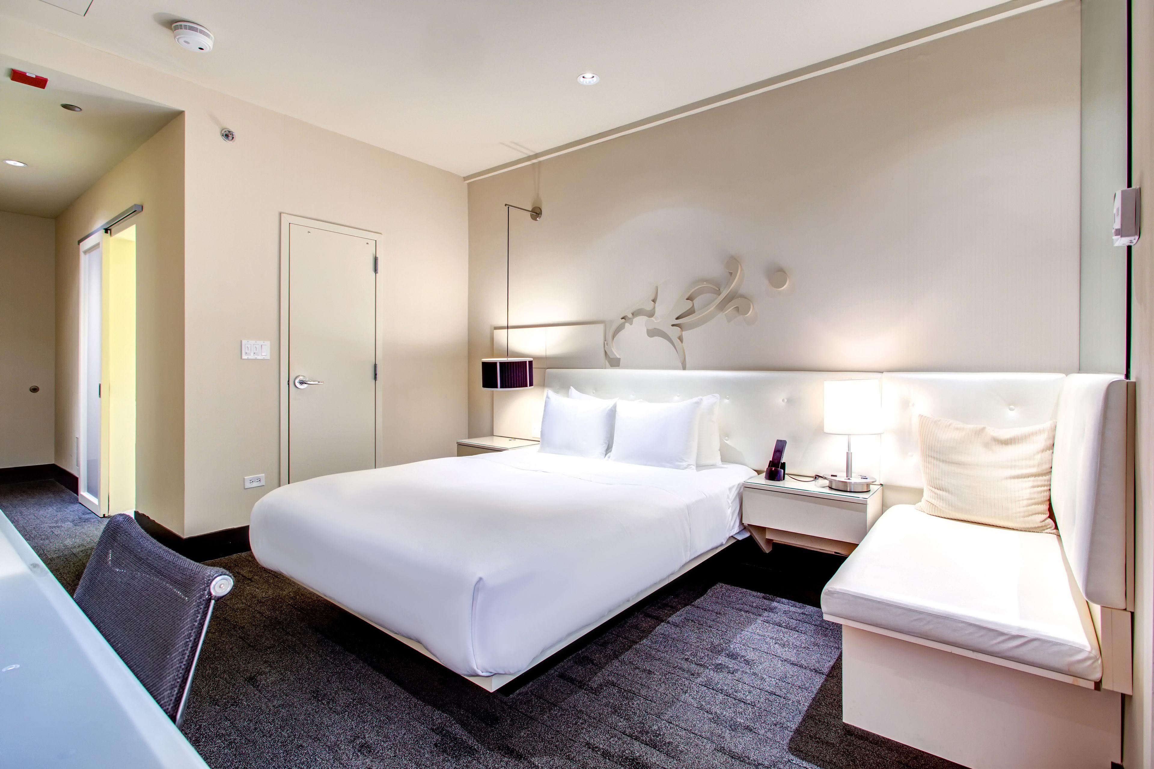 The Midland Hotel, Chicago, A Tribute Portfolio 4*