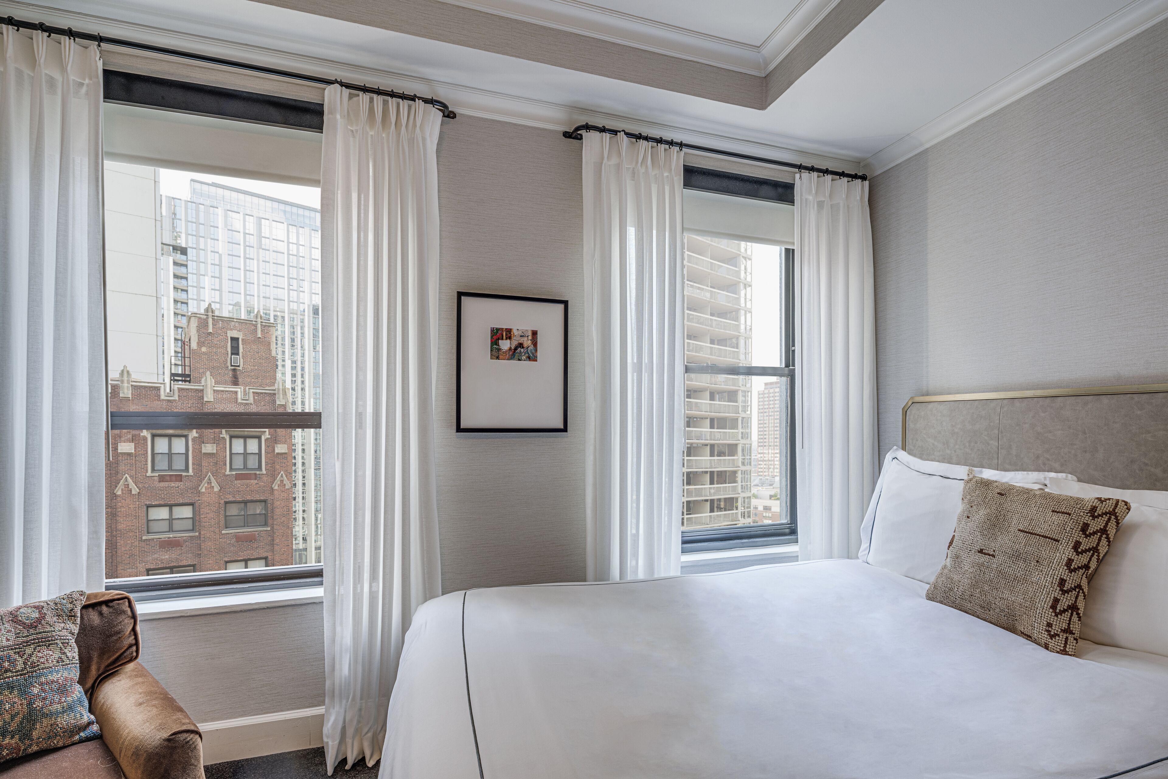 The Talbott, Autograph Collection 4*