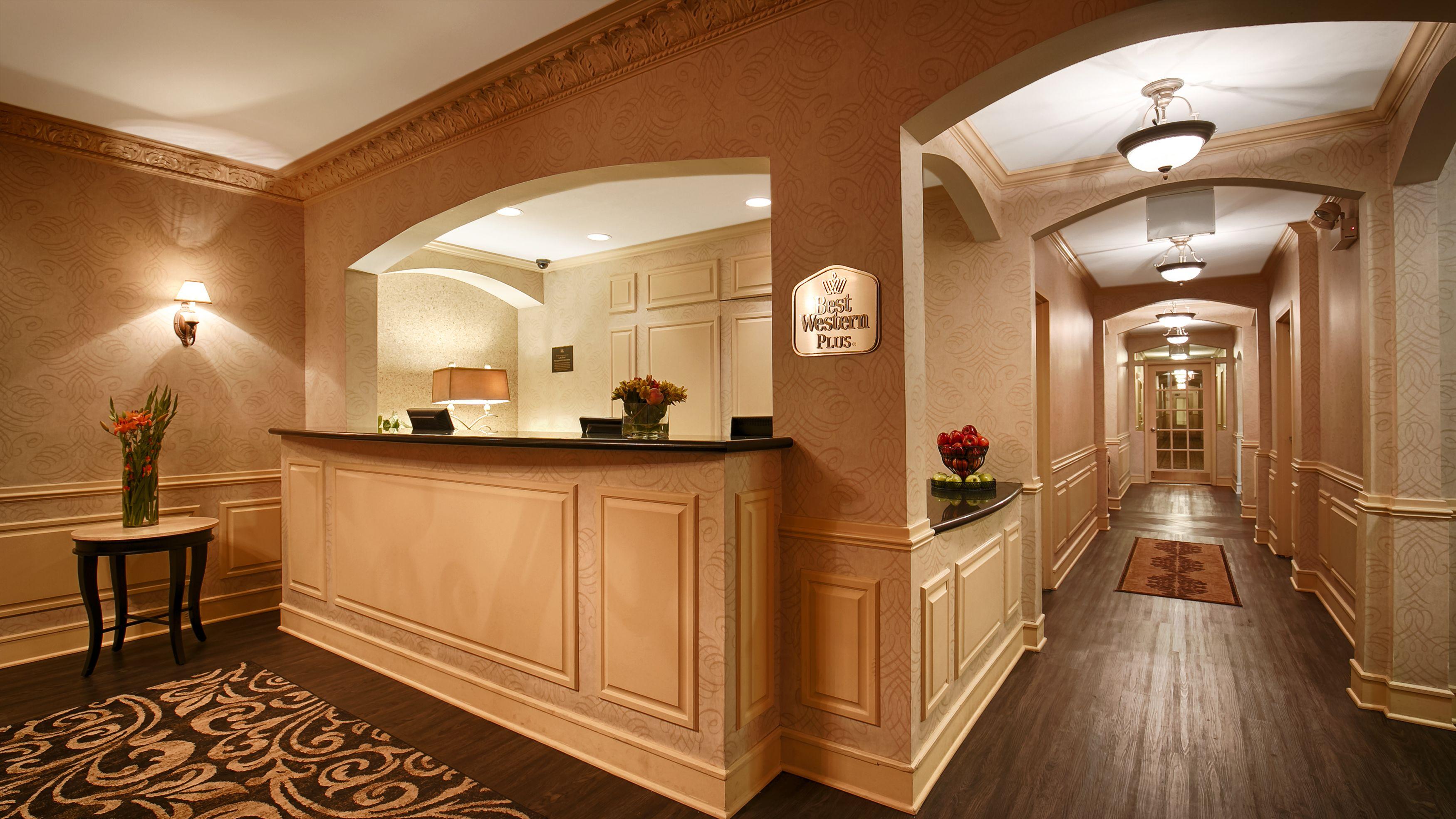 Western Hawthorne Terrace 3* Chicago