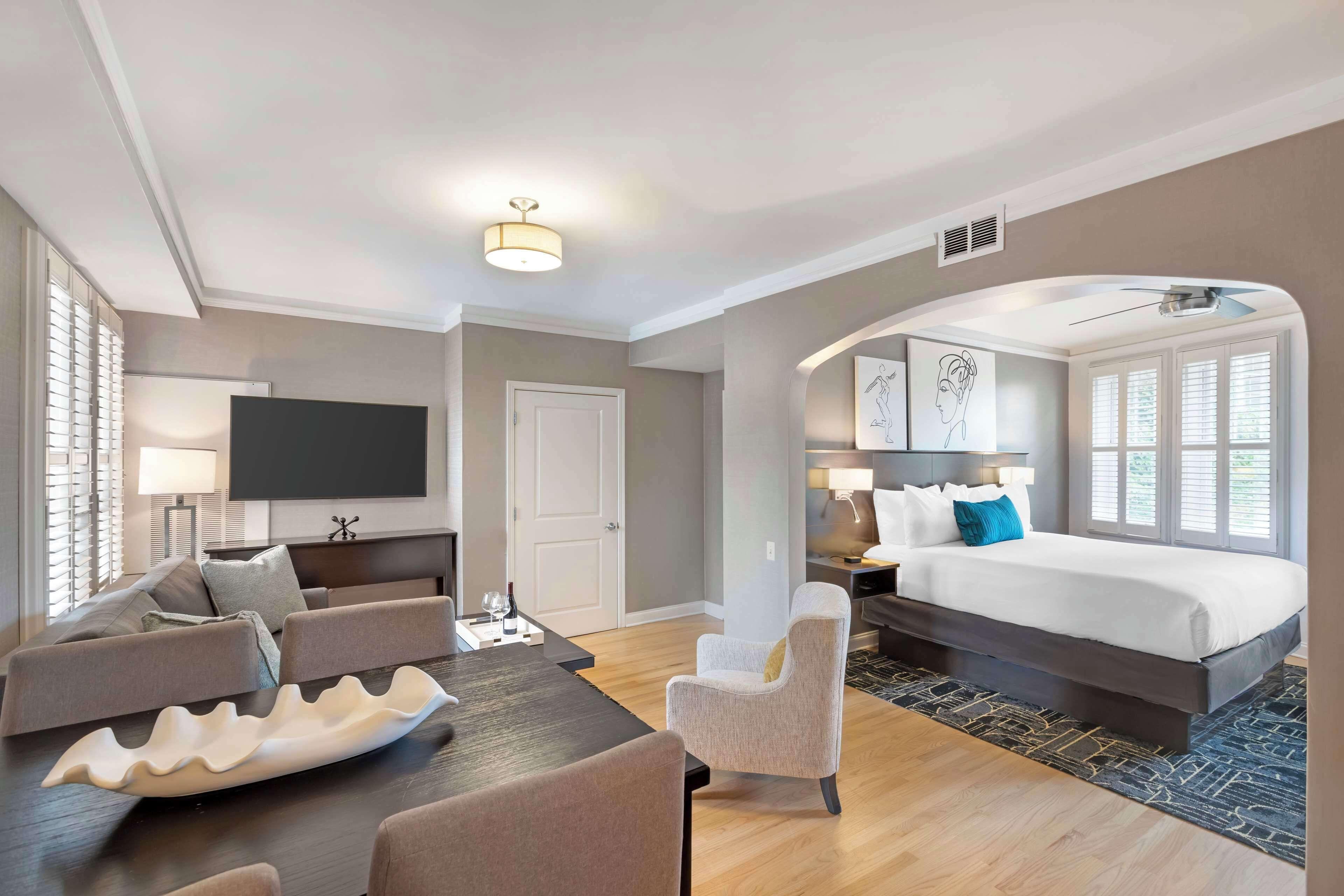 Western Hawthorne Terrace 3* Chicago