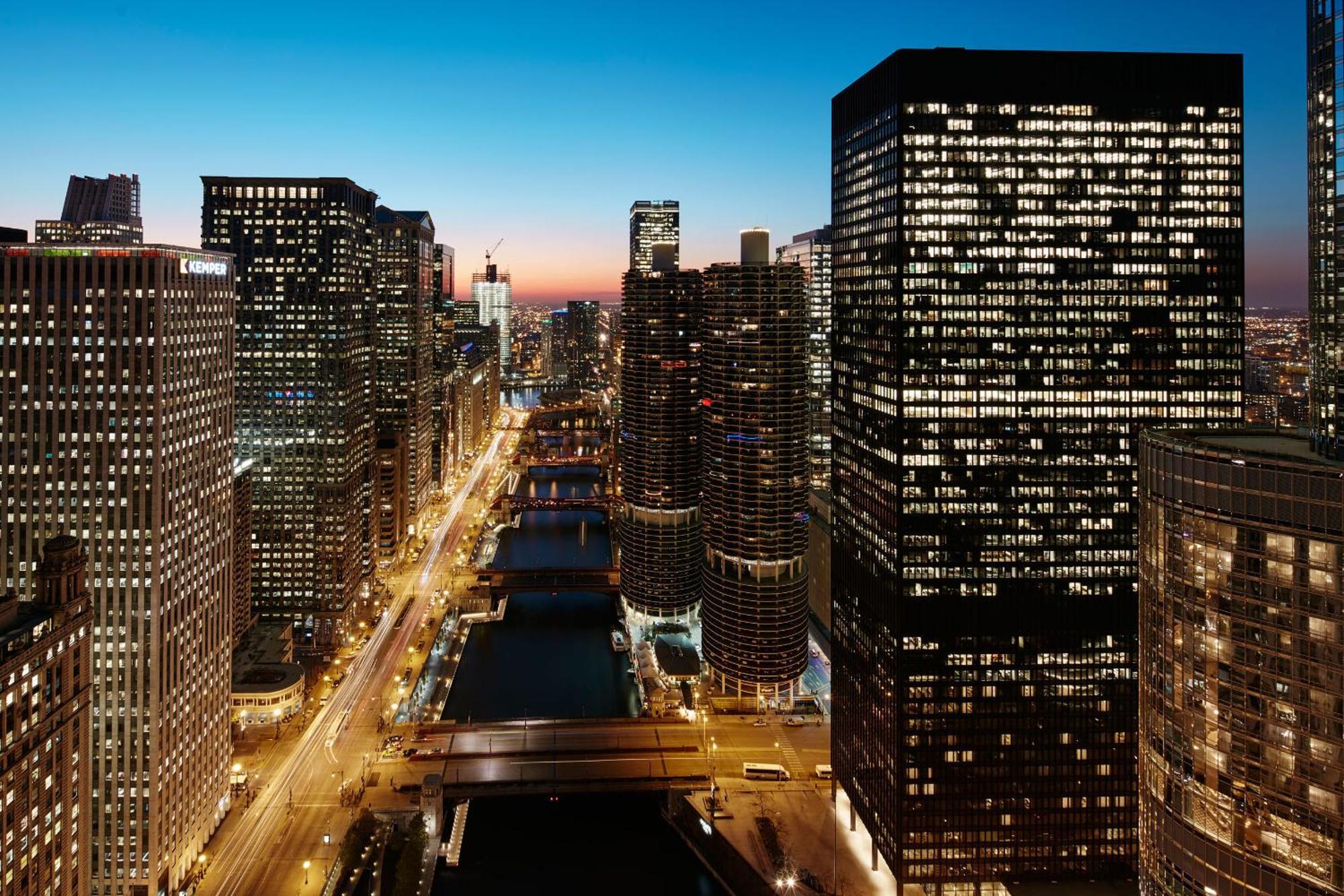 Hotel Club Quarters Wacker At Michigan,