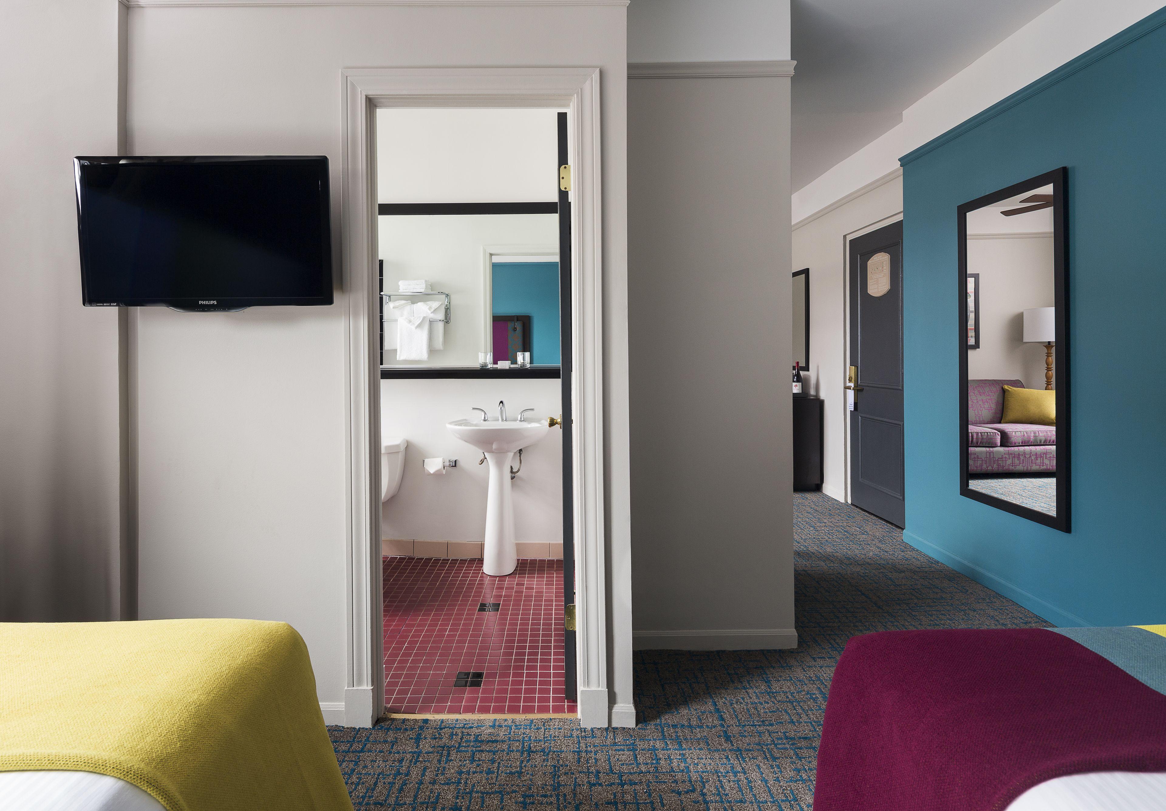 Hotel City Suites Hotel 3*