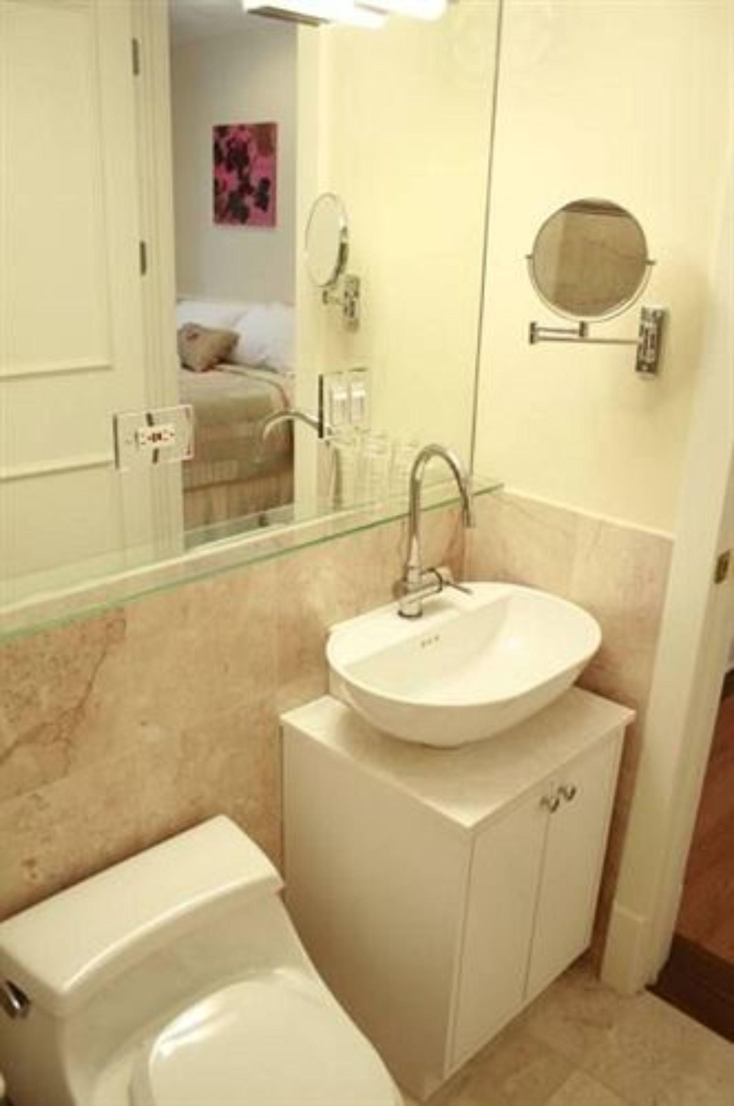 The Golden Arm (adults Only) Inn 2*