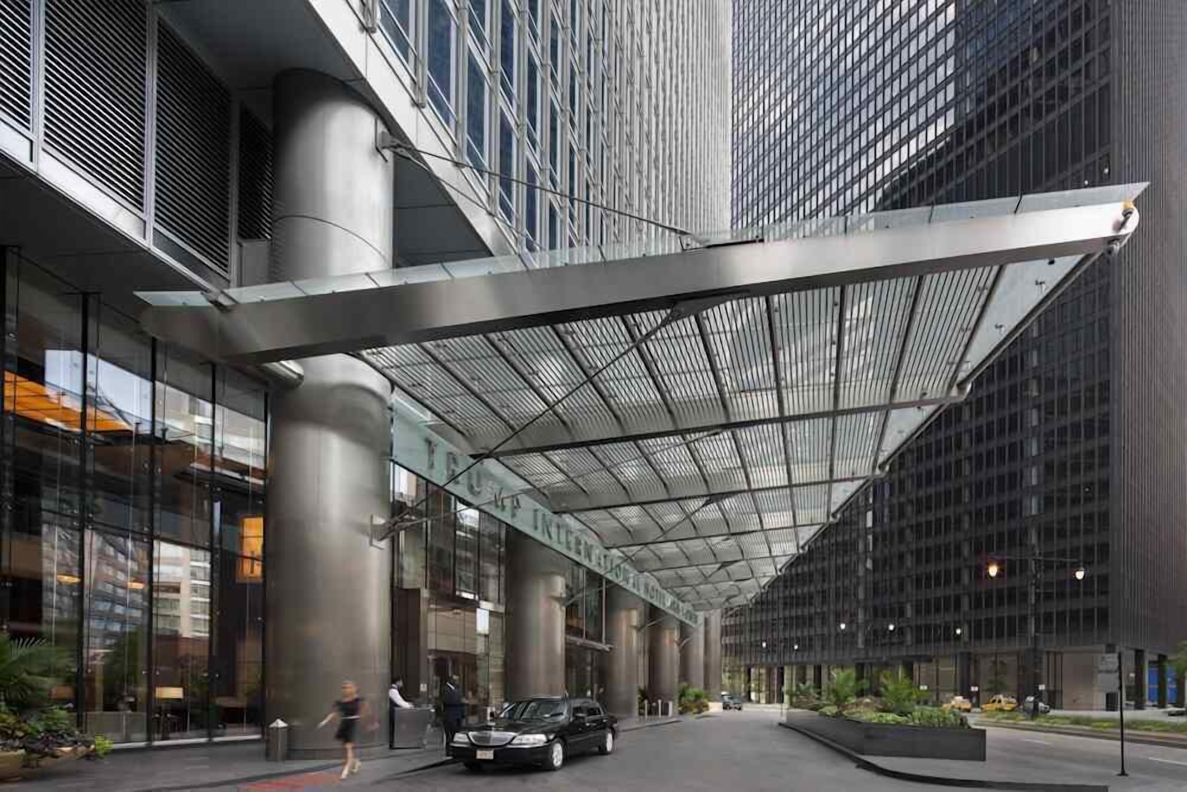 Trump International & Tower Hotel 5*