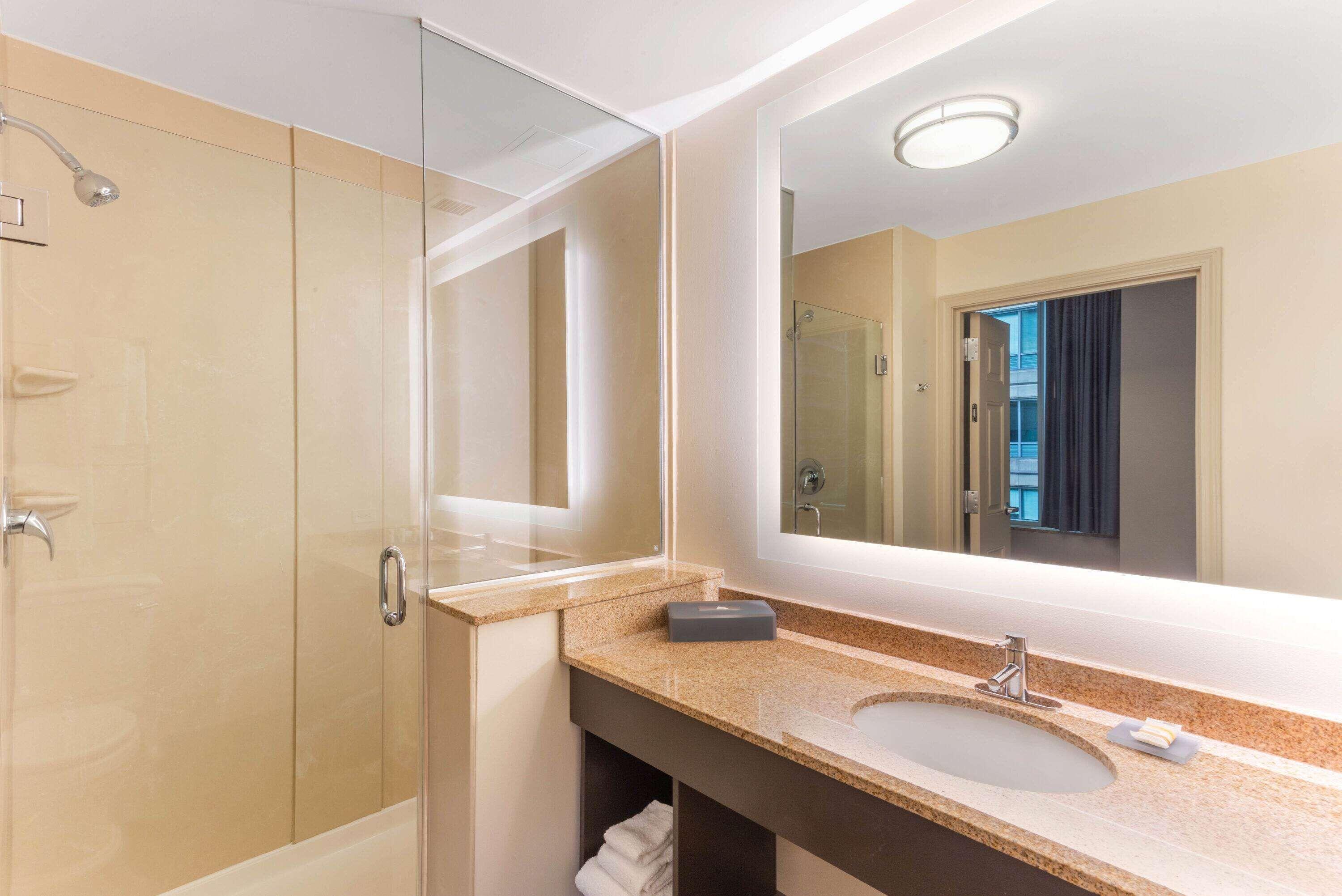 Hotel La Quinta & By Wyndham Downtown Chicago