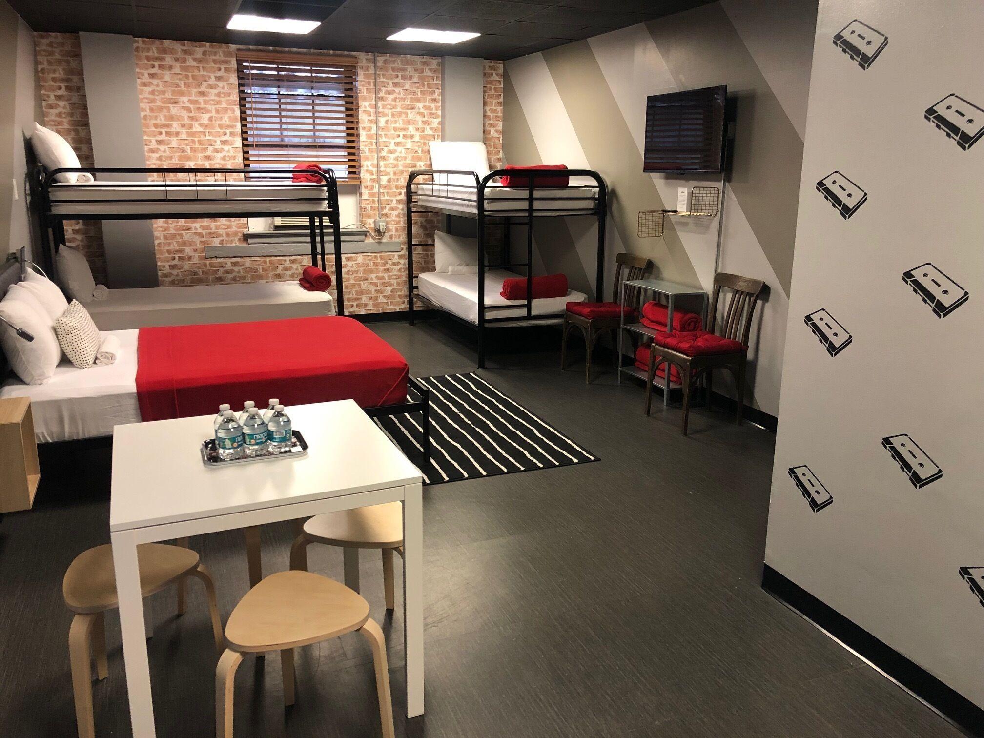 Getaway Hostel Chicago