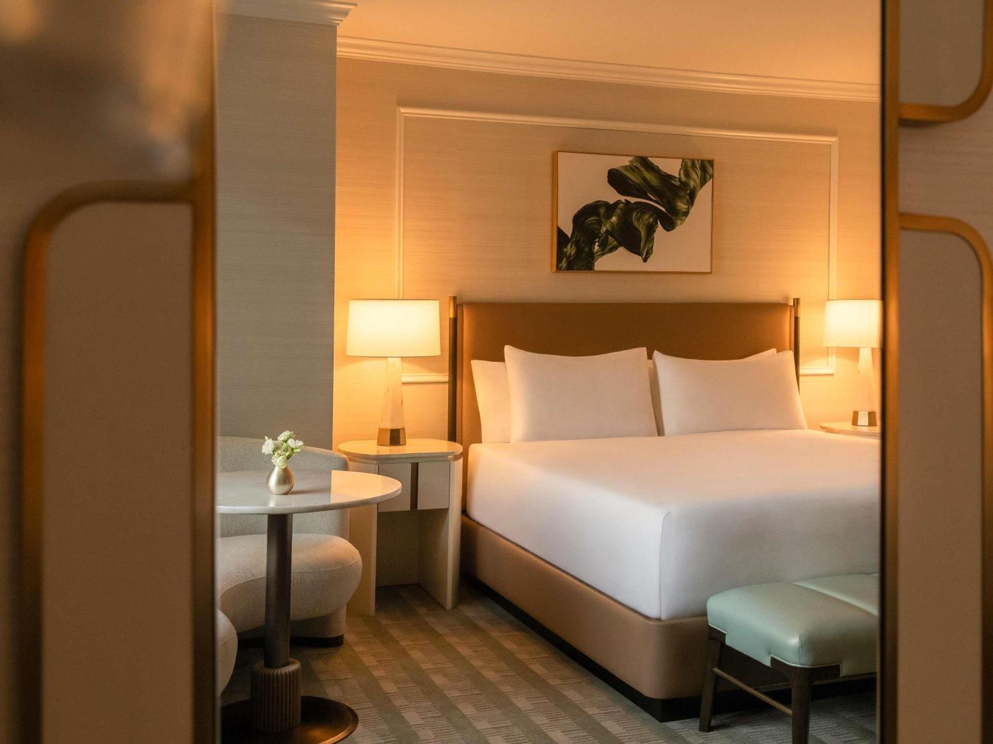 Fairmont Millennium Park Hotel 4*