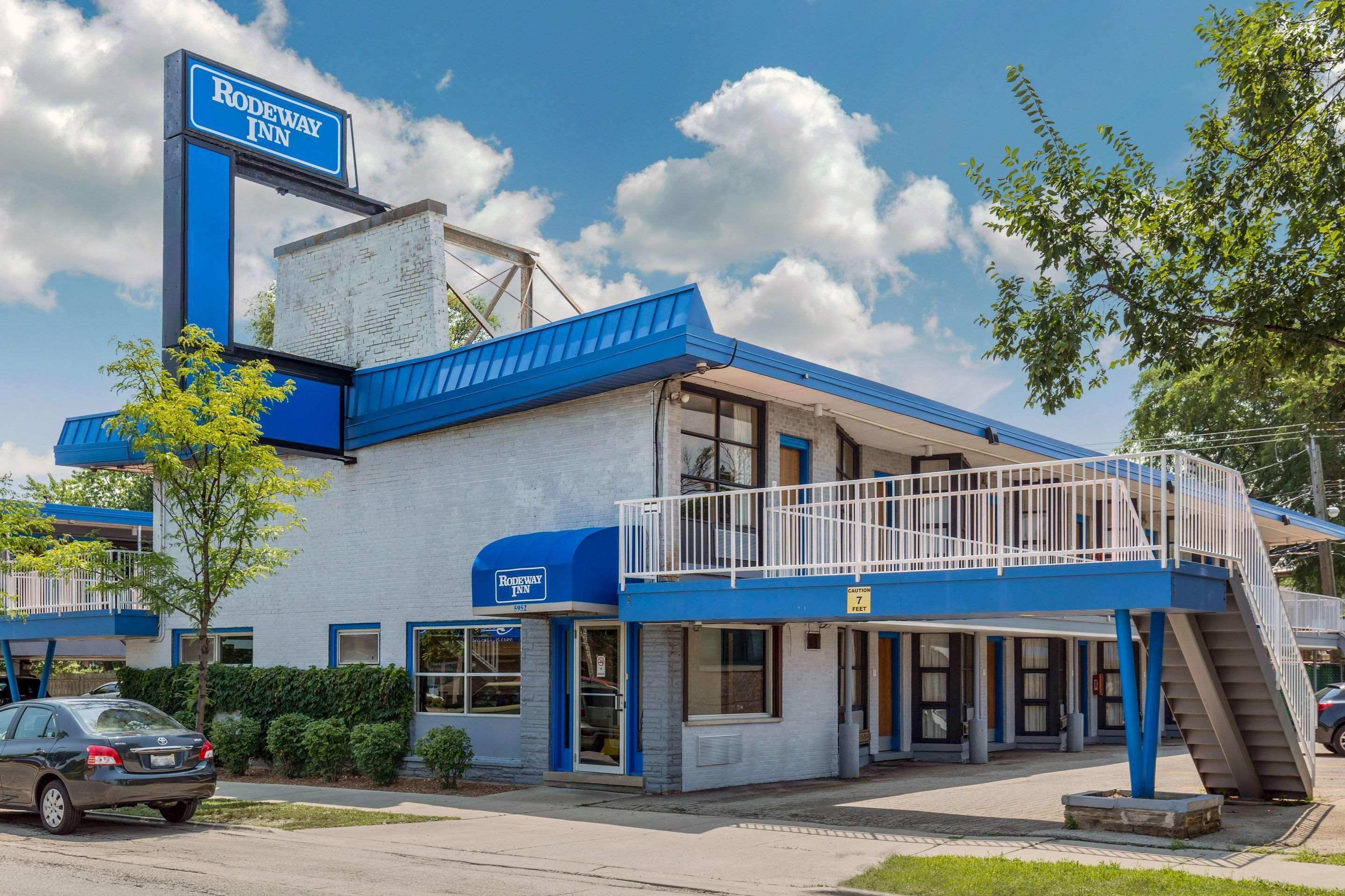 Rodeway North Shore - Lincolnwood Inn 2*