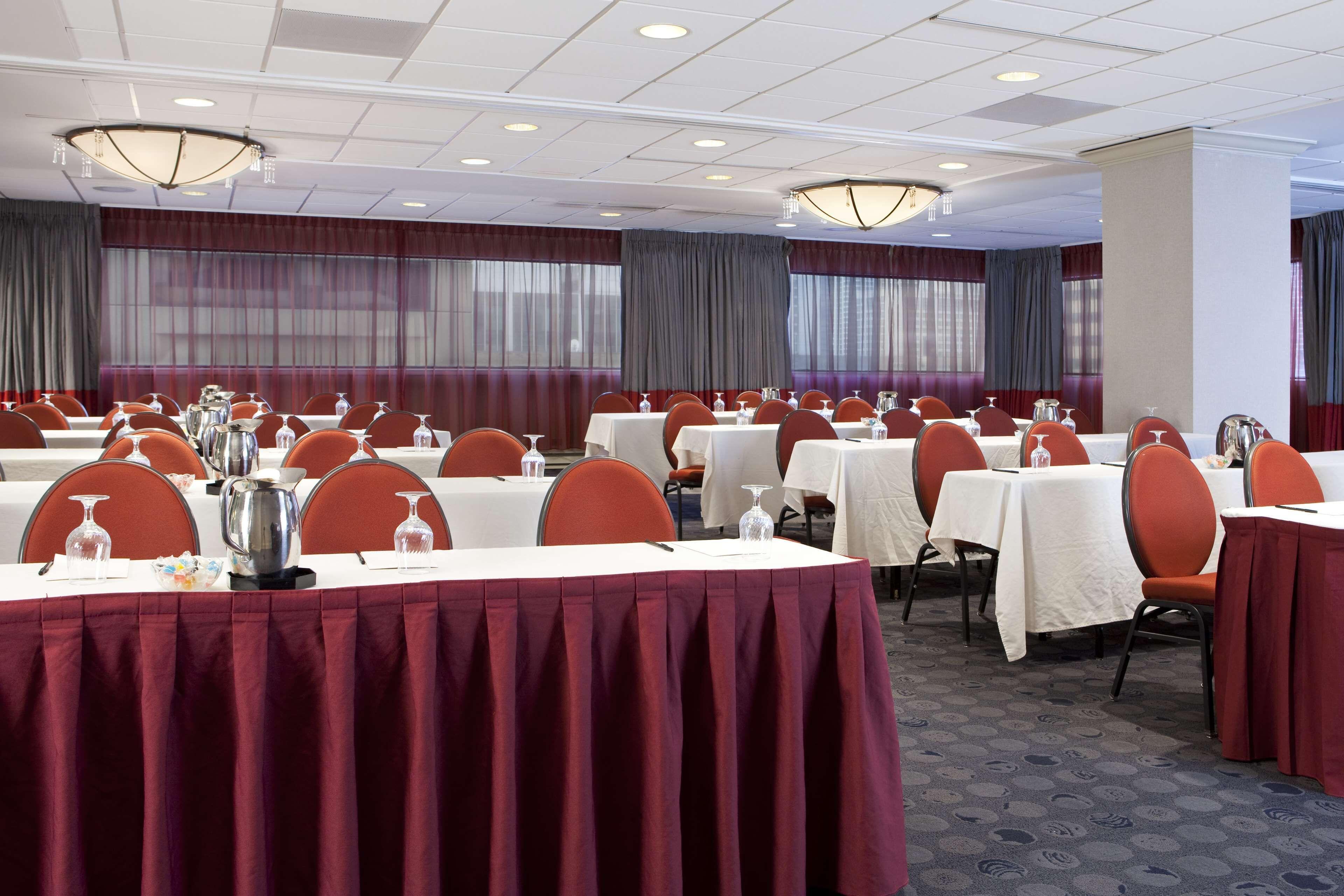 Homewood By Hilton Downtown - Magnificent Mile Hotel