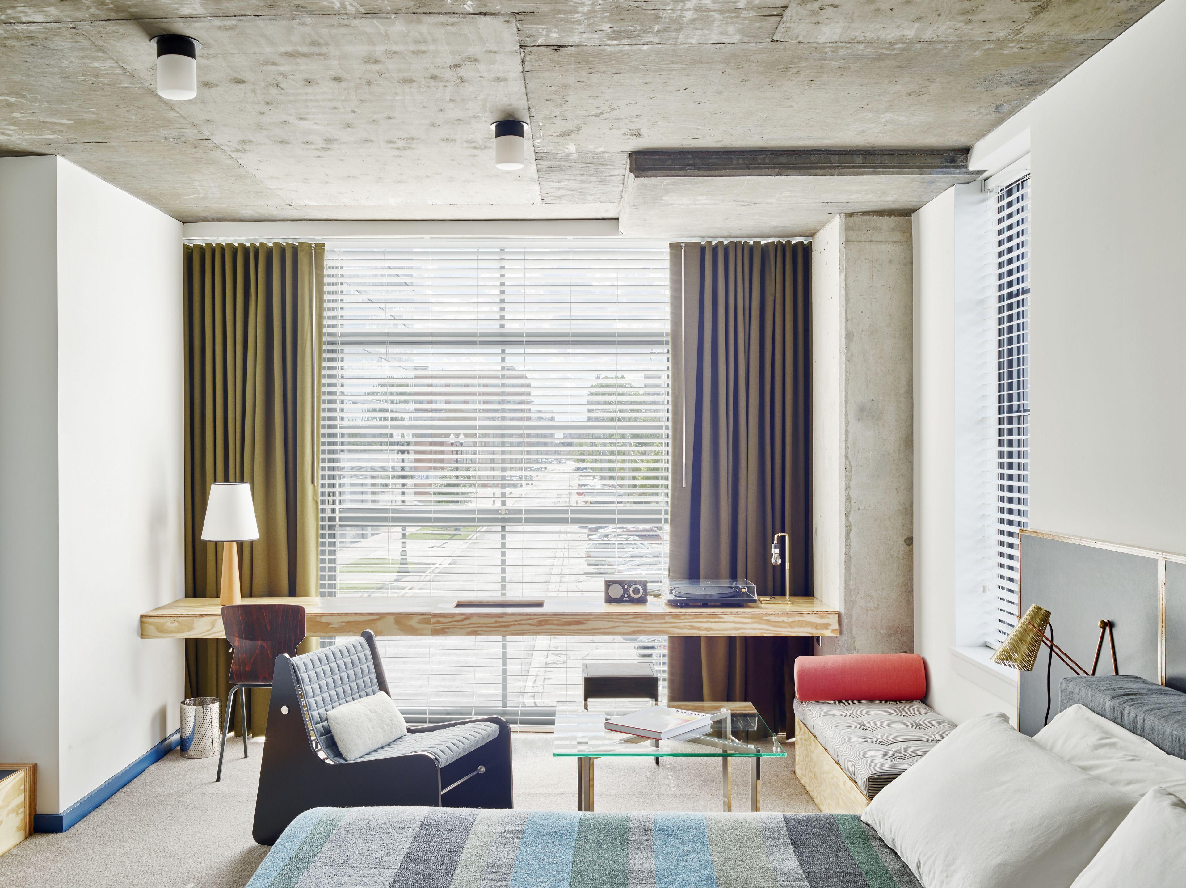 The Emily Hotel 4*