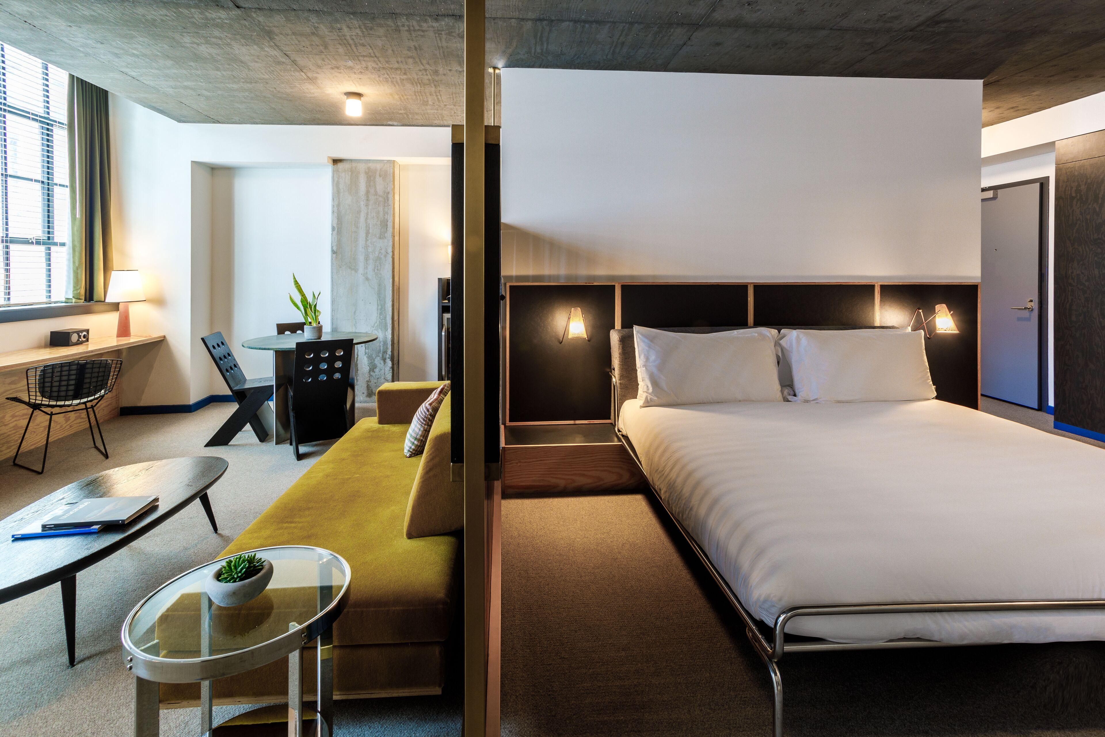 Hotel The Emily Chicago
