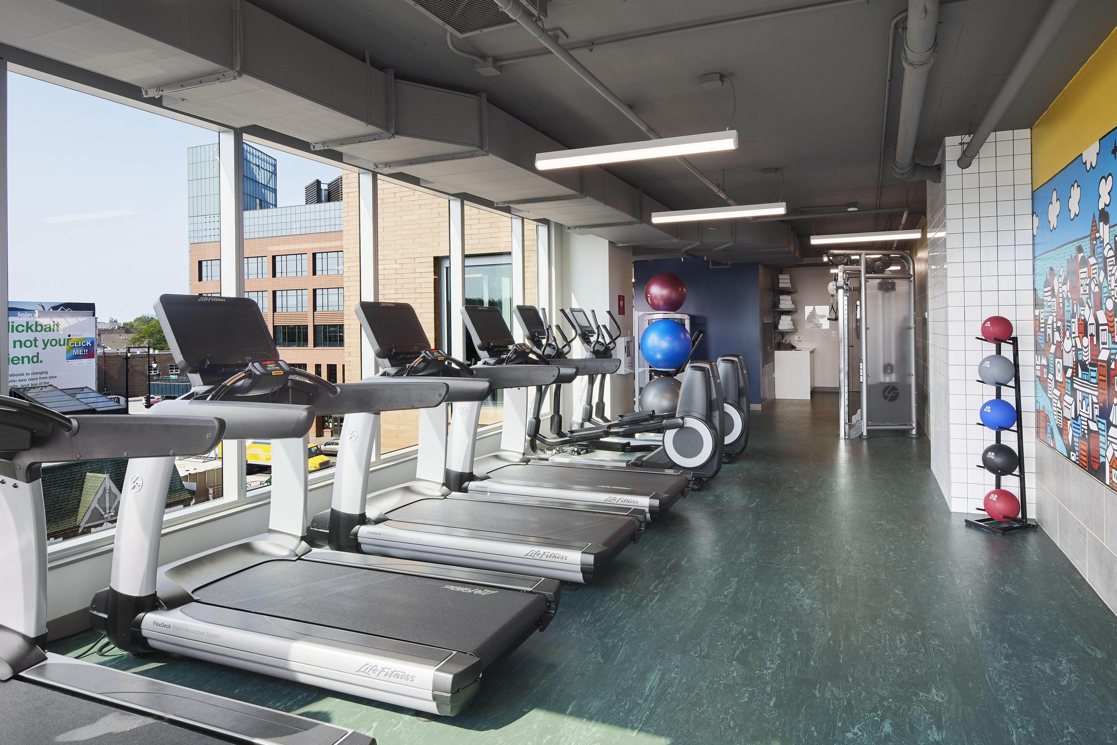 Hotel Zachary, Chicago, A Tribute Portfolio