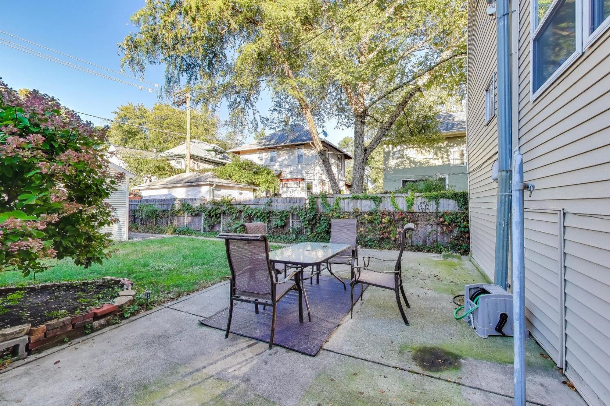 Edgewater Andersonville-area Close To Loyola Ez Parking * Chicago