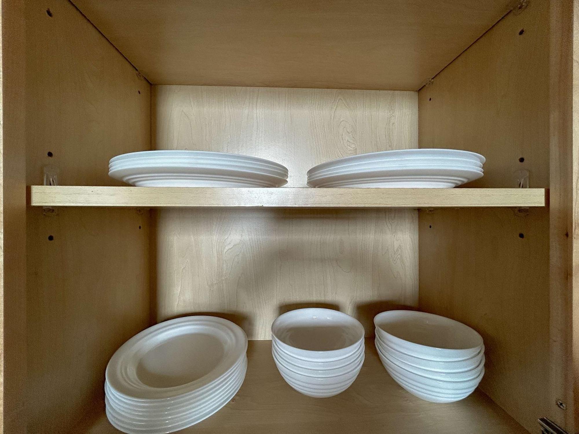 West Loop - Views With In & Out Parking 5 Apartment