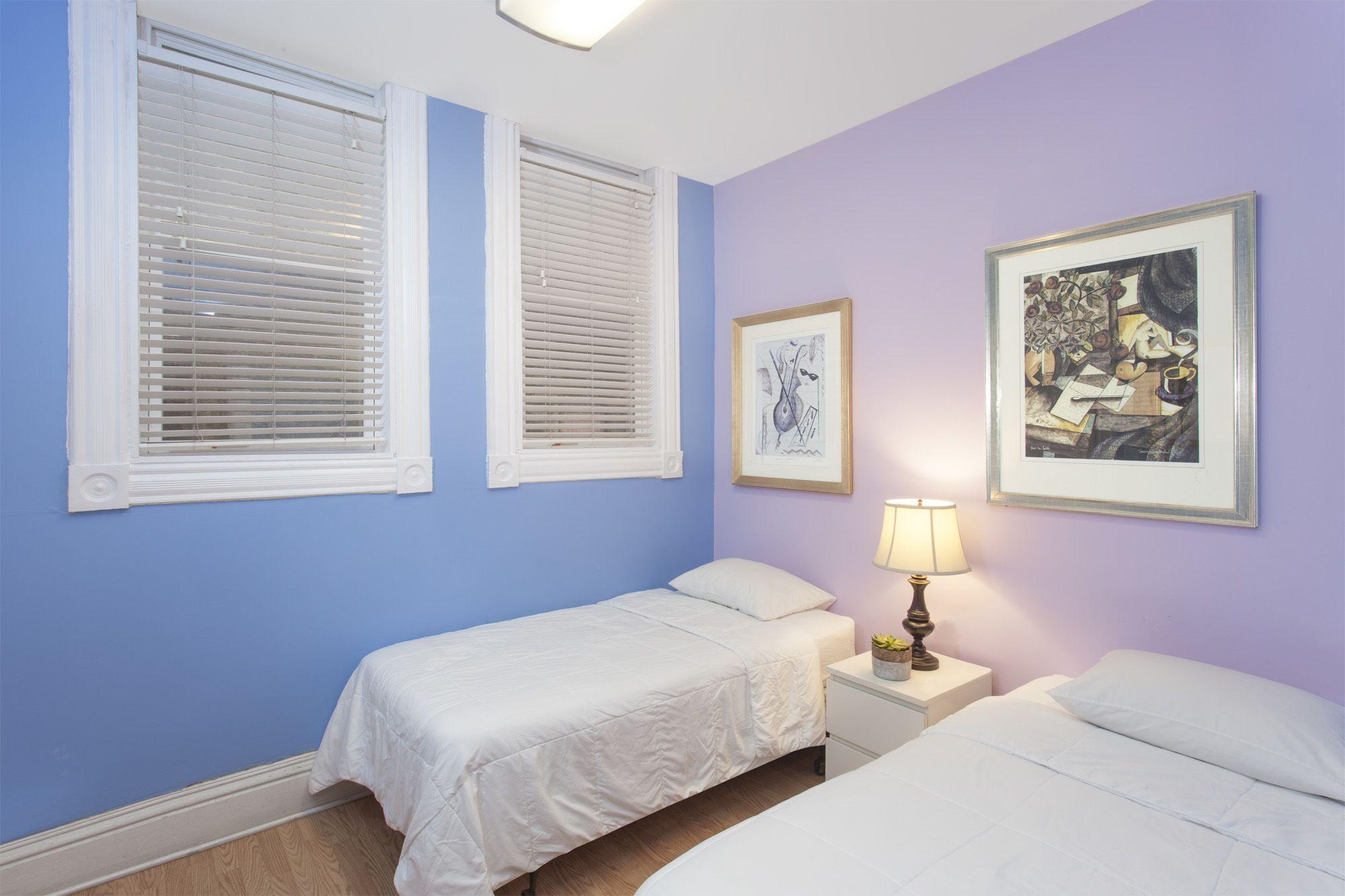 Parthenon Hostel Chicago