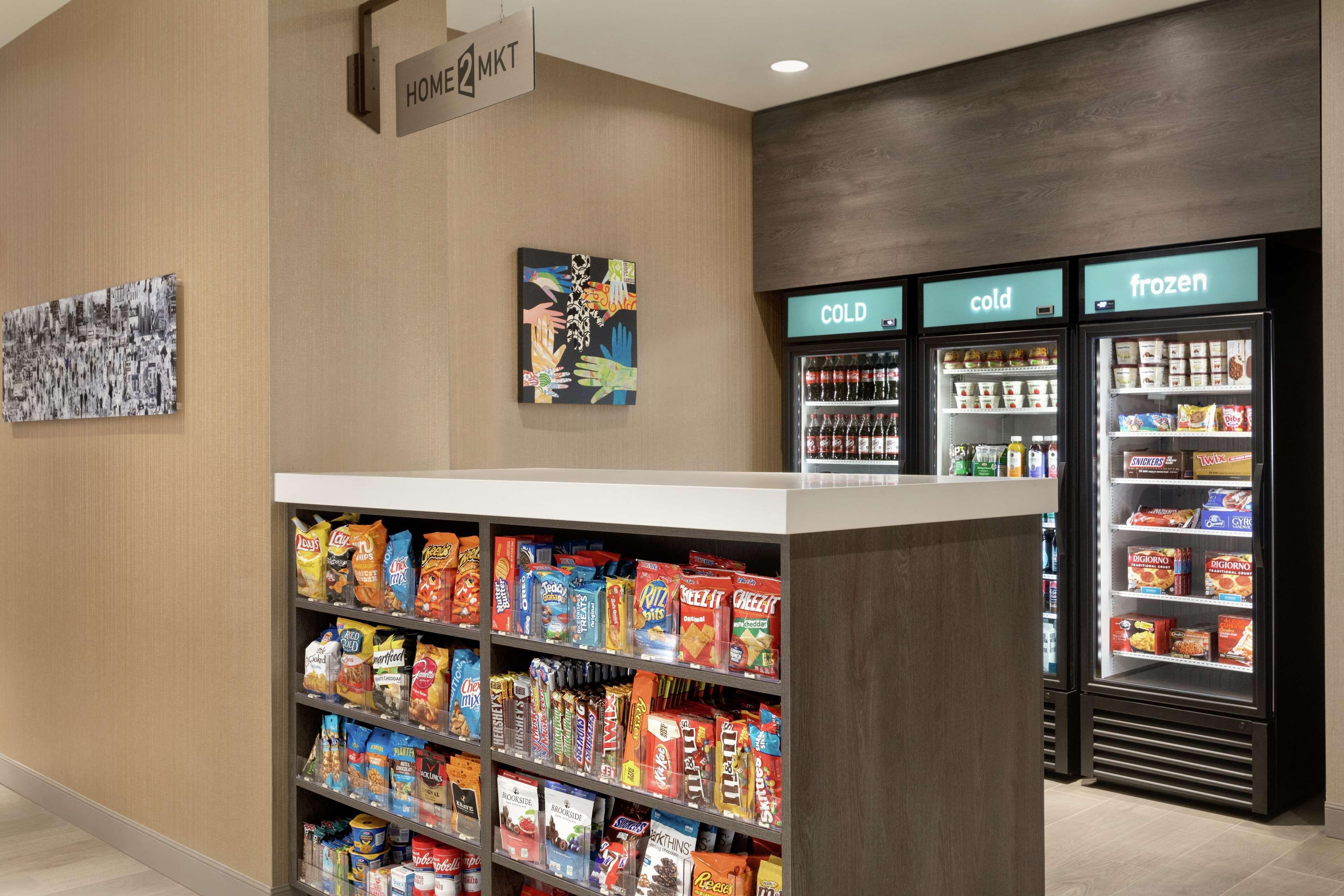 Home2 By Hilton River North 3*