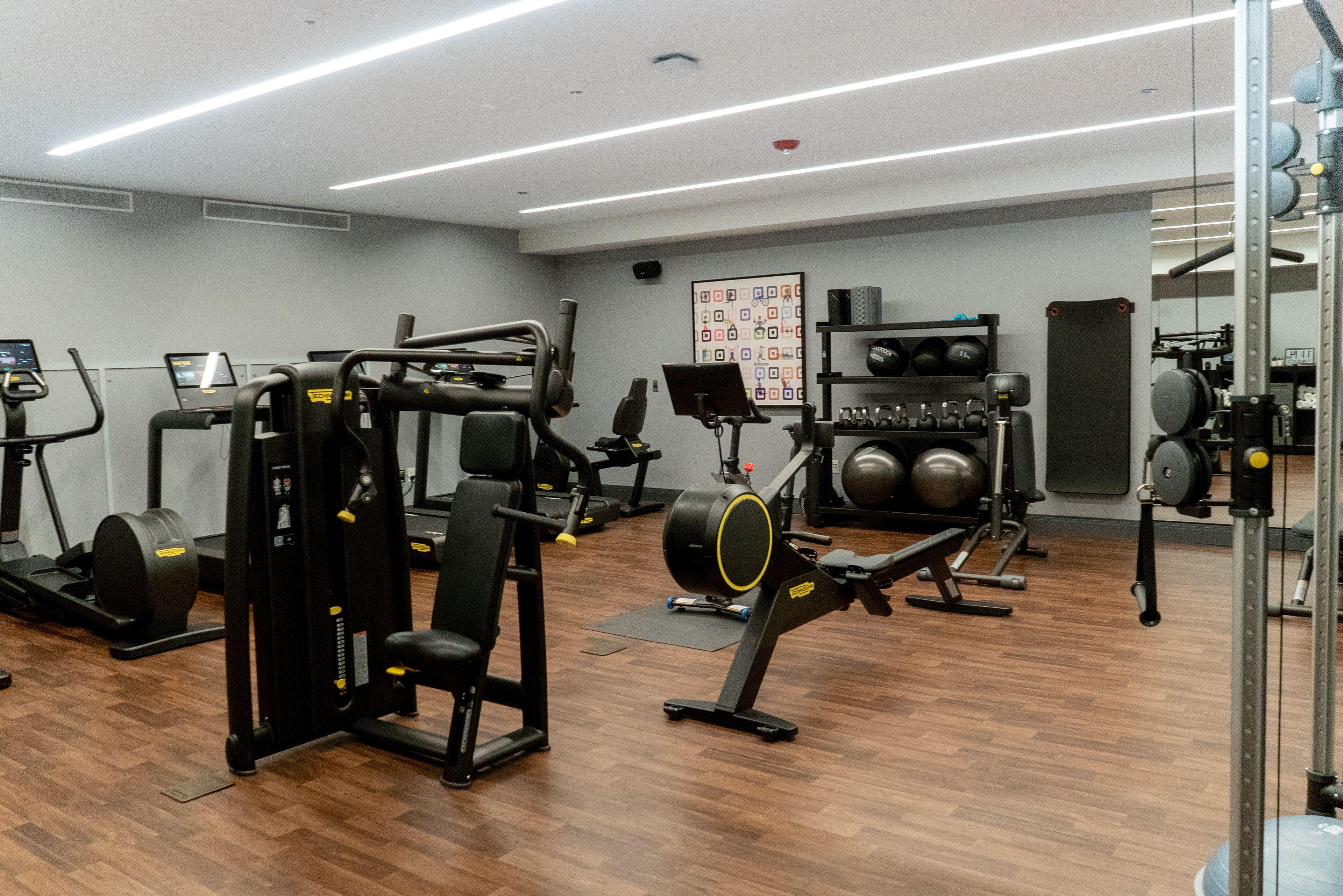 The Lasalle Chicago, Autograph Collection 4*