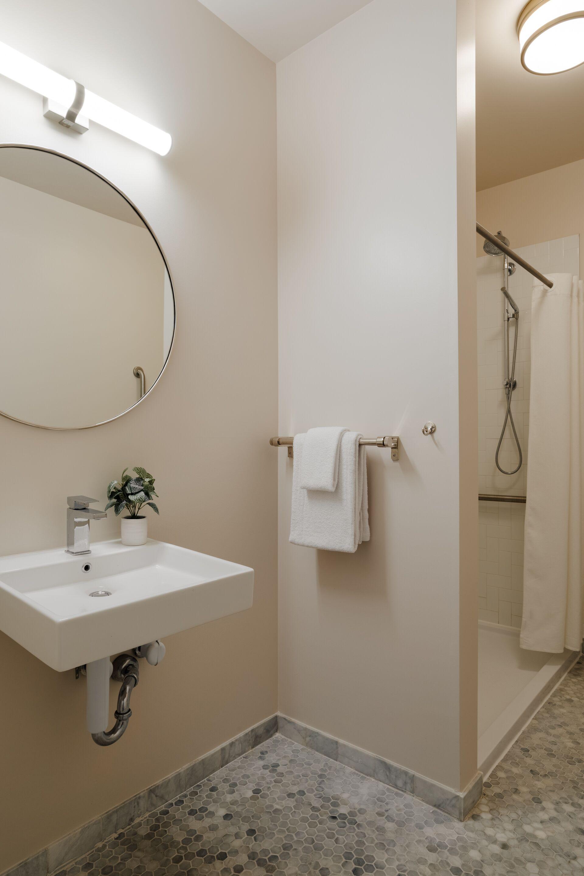 Found Chicago Powered By Sonder Hotel