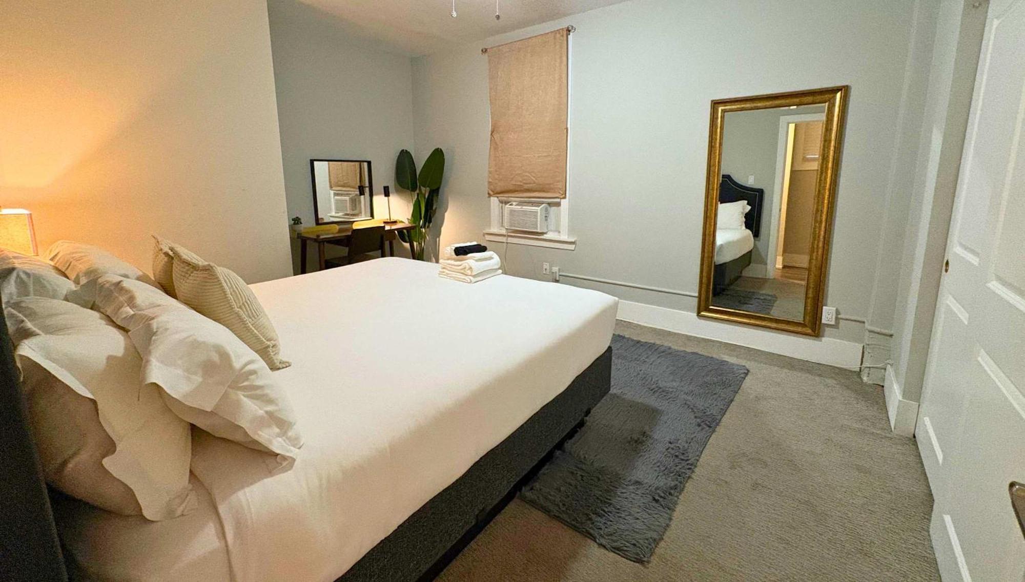 Chic 3br Hideout In Lincoln Park - Lincoln 3 *