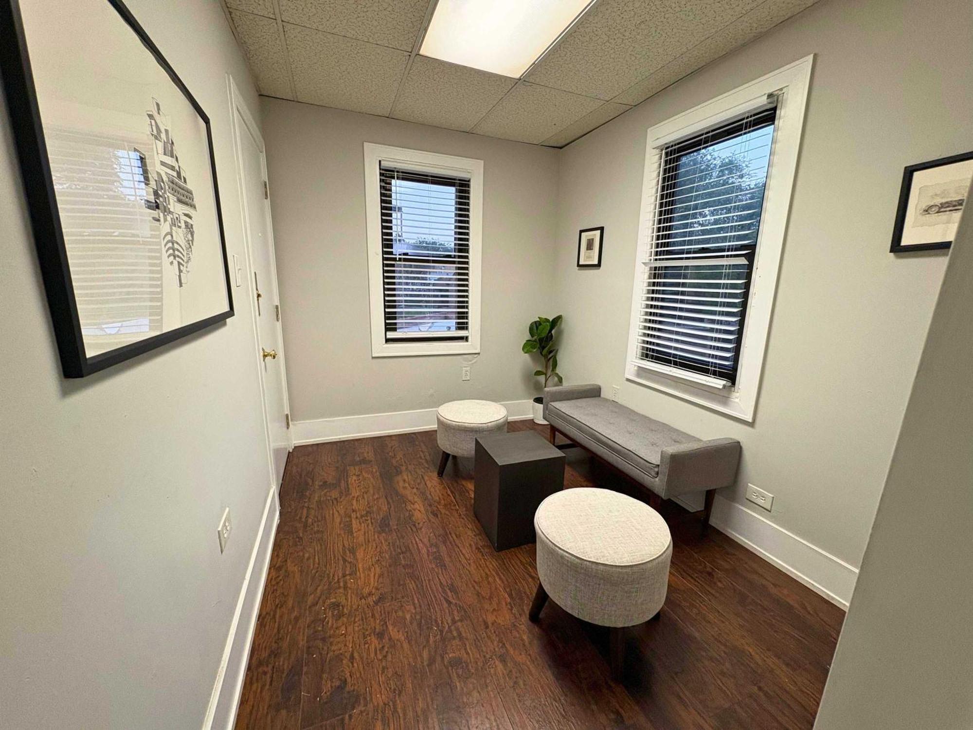 Chic 3br Hideout In Lincoln Park - Lincoln 3