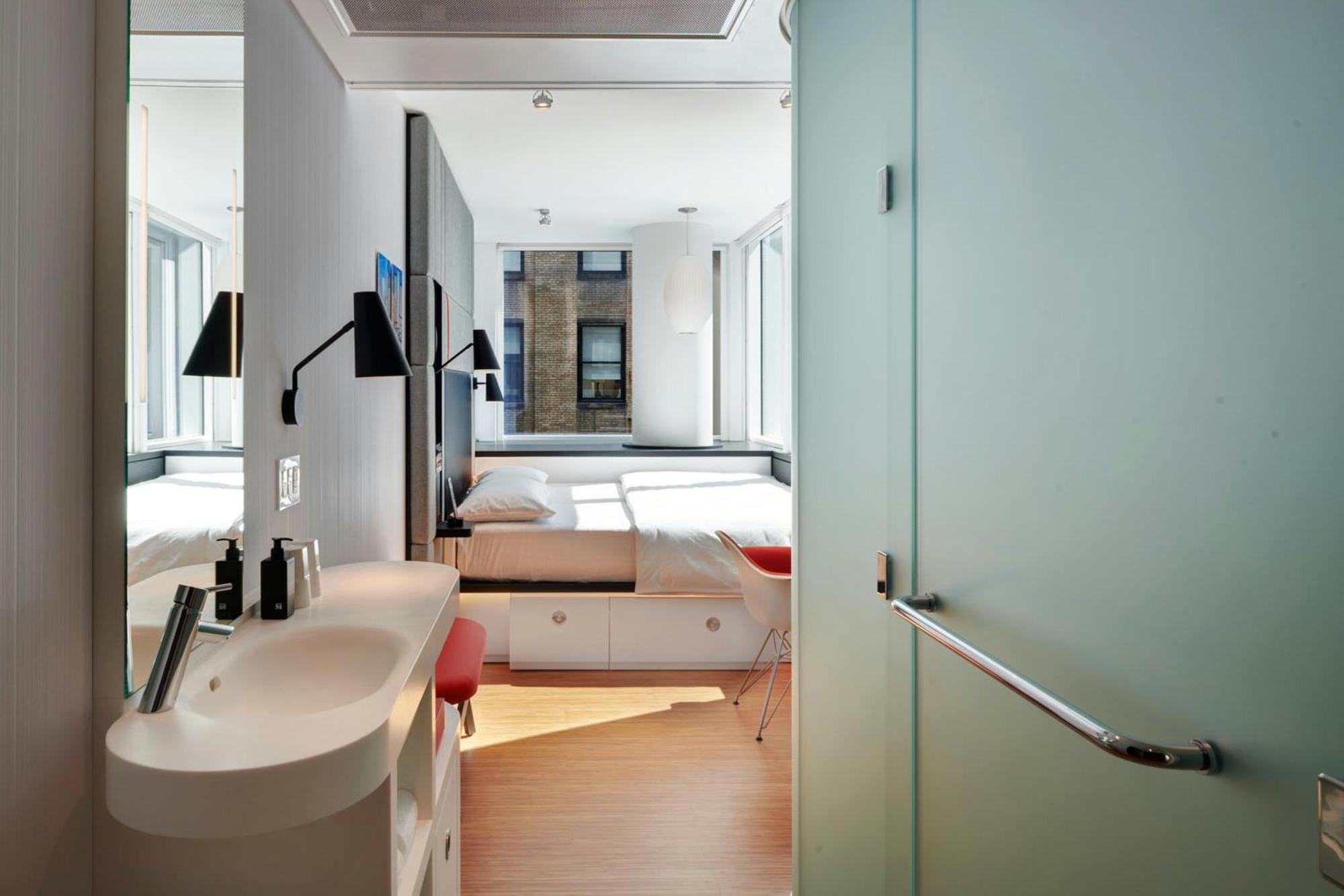 Hotel Citizenm Downtown 4*