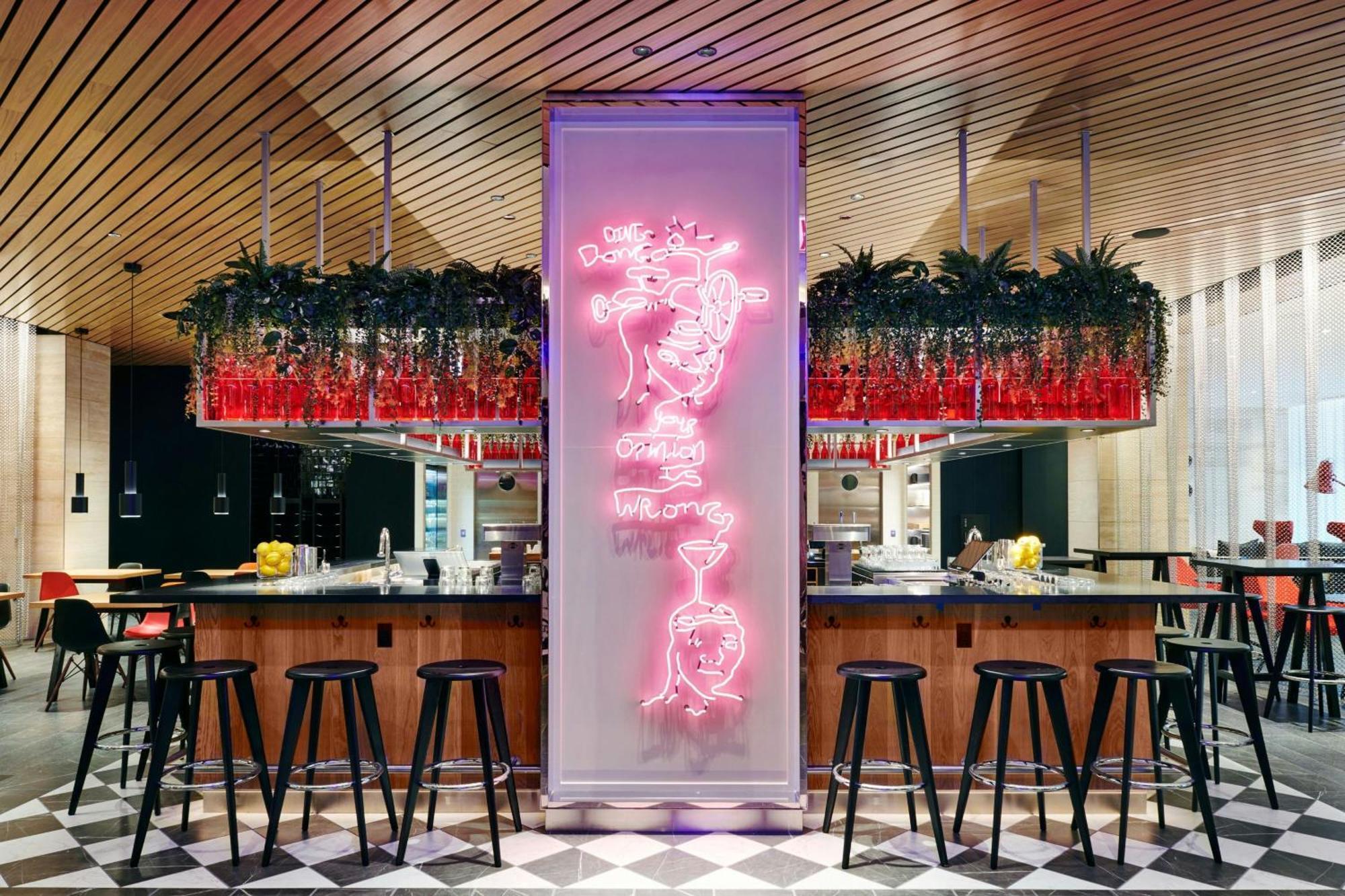 Hotel Citizenm Downtown 4*