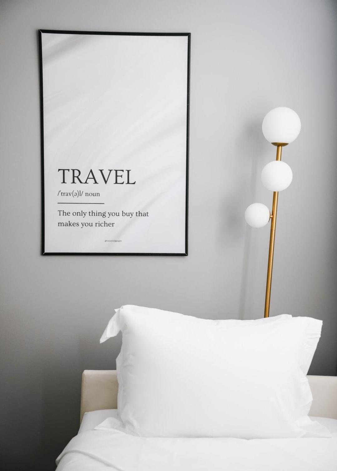 2br • Sleeps7 • Coffee Station • Backyard W/ Grill Chicago