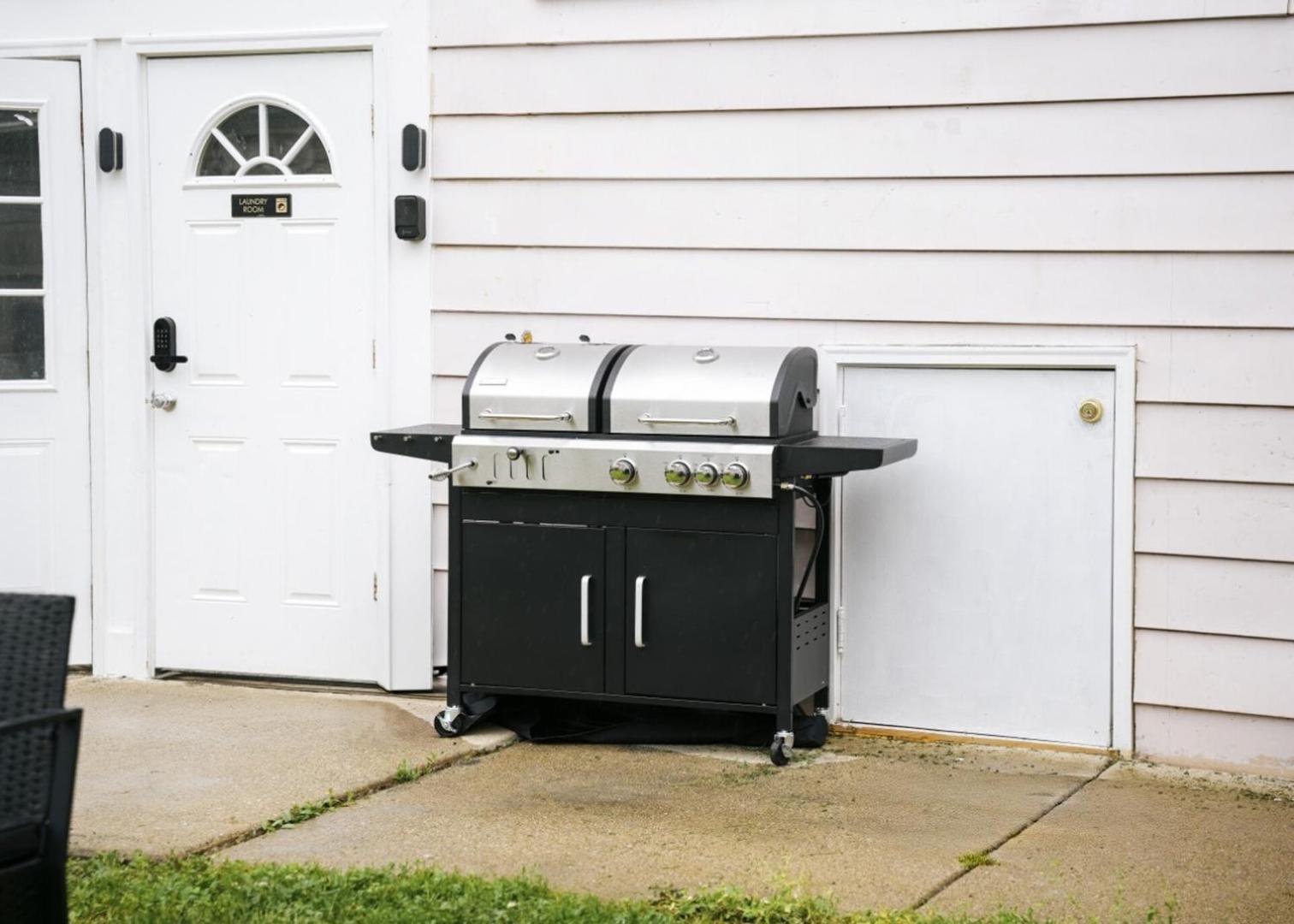 2br • Sleeps7 • Coffee Station • Backyard W/ Grill * Chicago