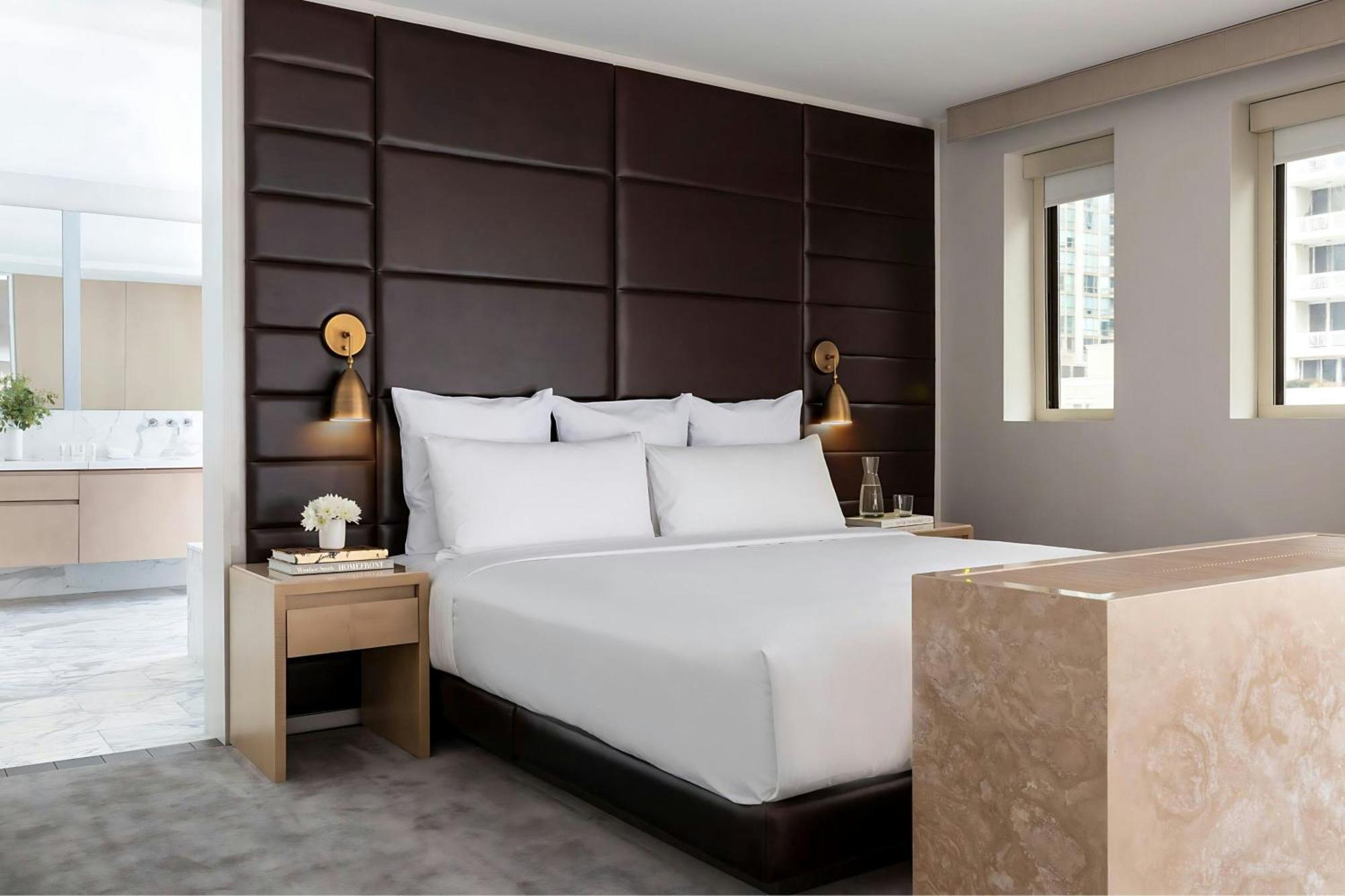 Hotel 55 Downtown Chicago