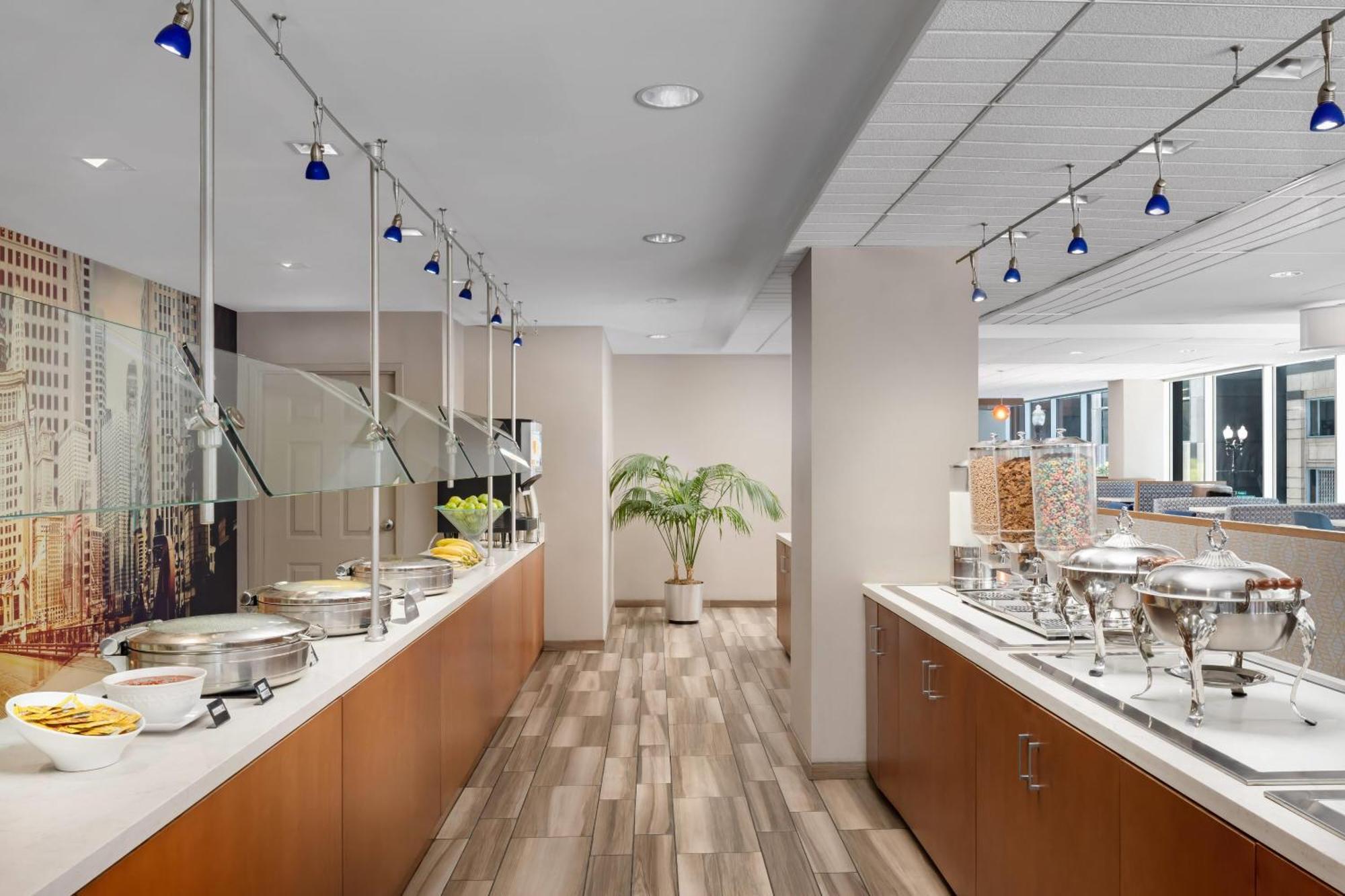 Hotel La Quinta Inn & Suites by Wyndham Chicago Downtown