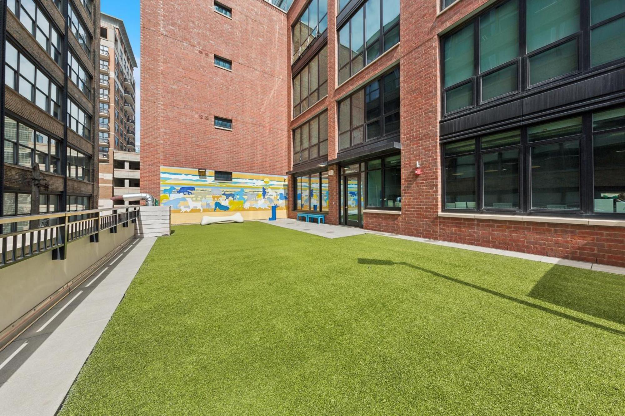 Aparthotel Kasa River North 4*