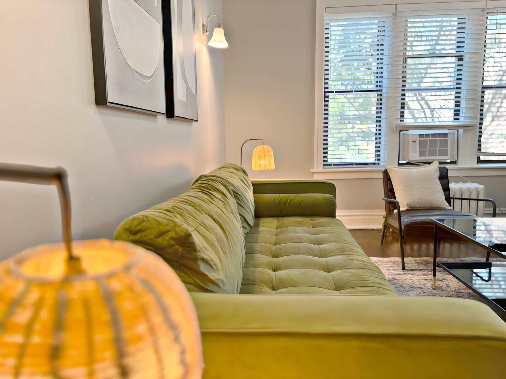 Relaxing Lakeview Escape 2br - Roscoe 35-2n Chicago