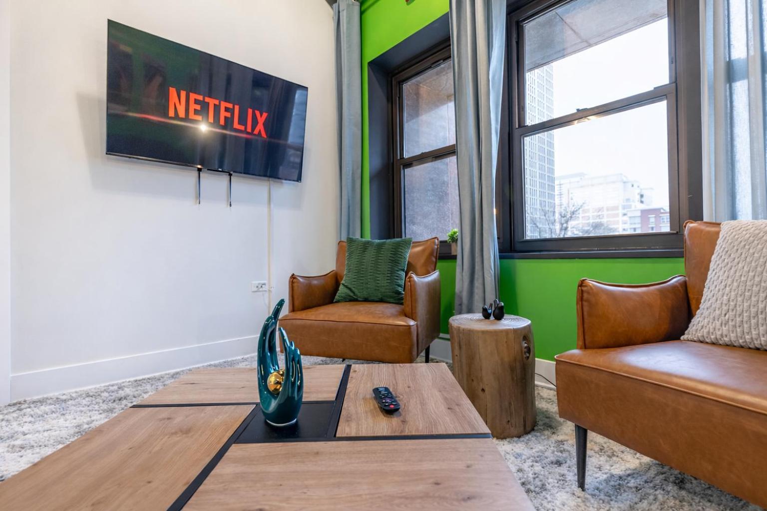 Apartment Modern 3br In South Loop With Optional Parking And Gym Access Near Mccormick Place, Chinatown And Soldier Field