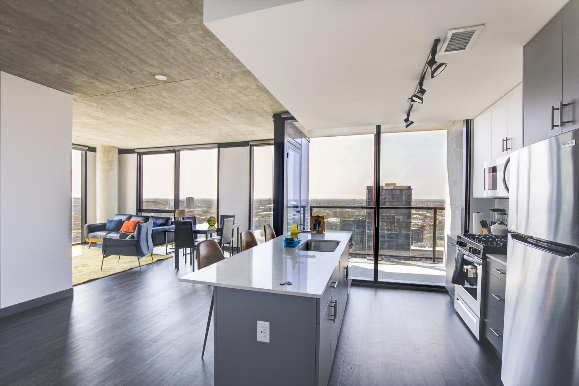 2br Designer Loft Modern Luxe In Center Apartment Chicago