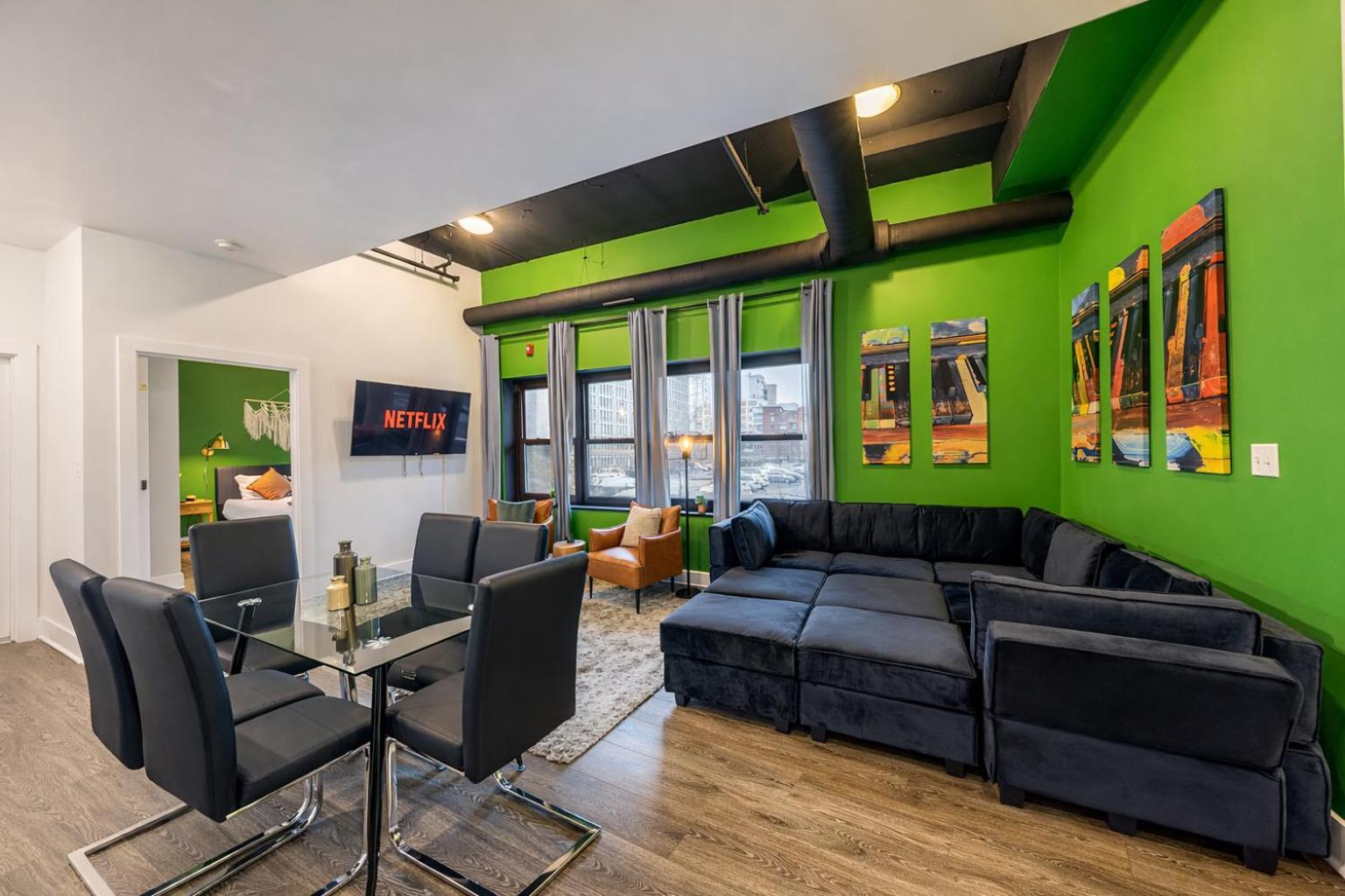 Apartment Modern 3br In South Loop With Optional Parking And Gym Access Near Mccormick Place, Chinatown And Soldier Field