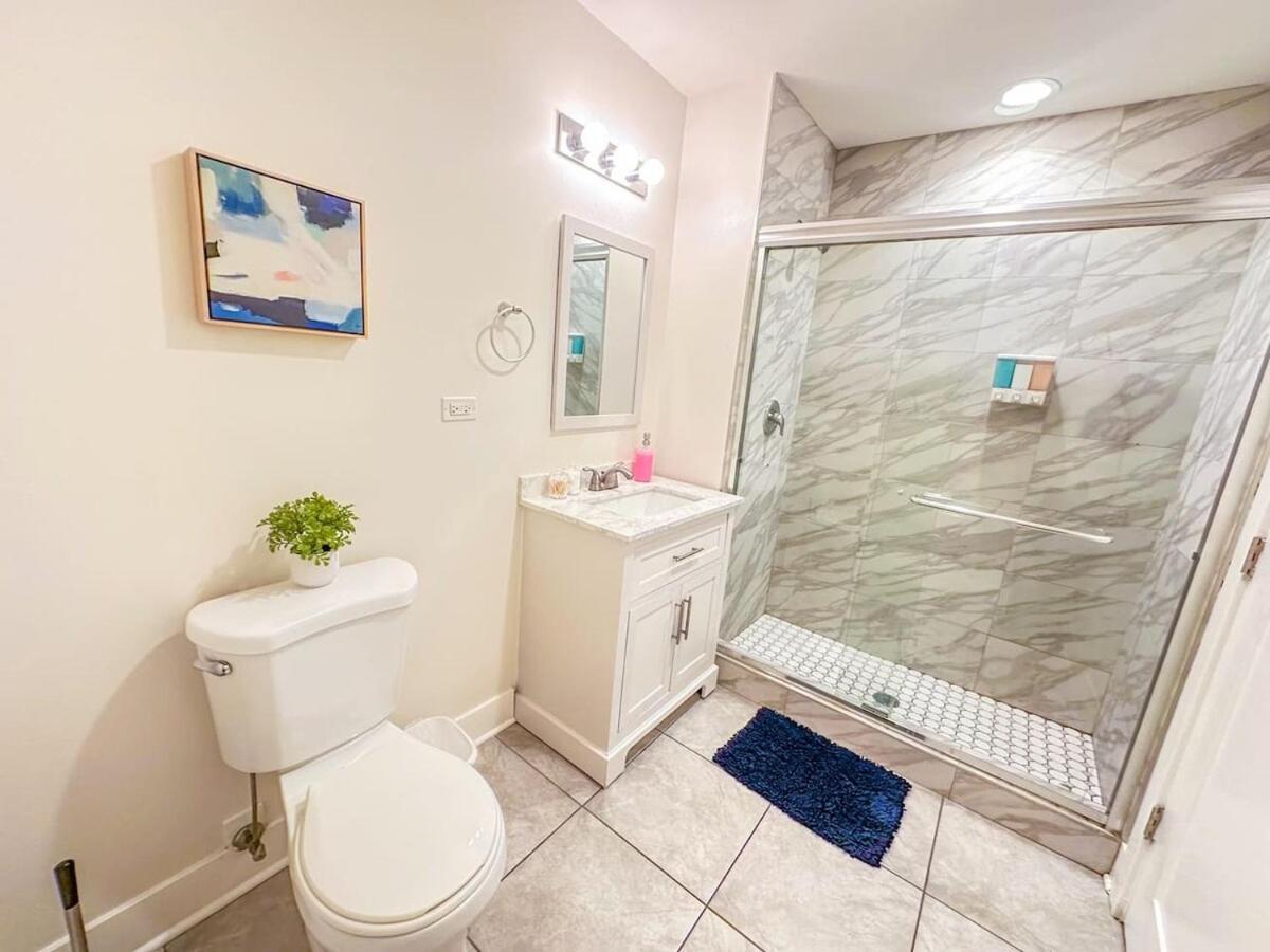 Apartment Cozy 3br Modern Smoke Ok Unit Near Mccormick