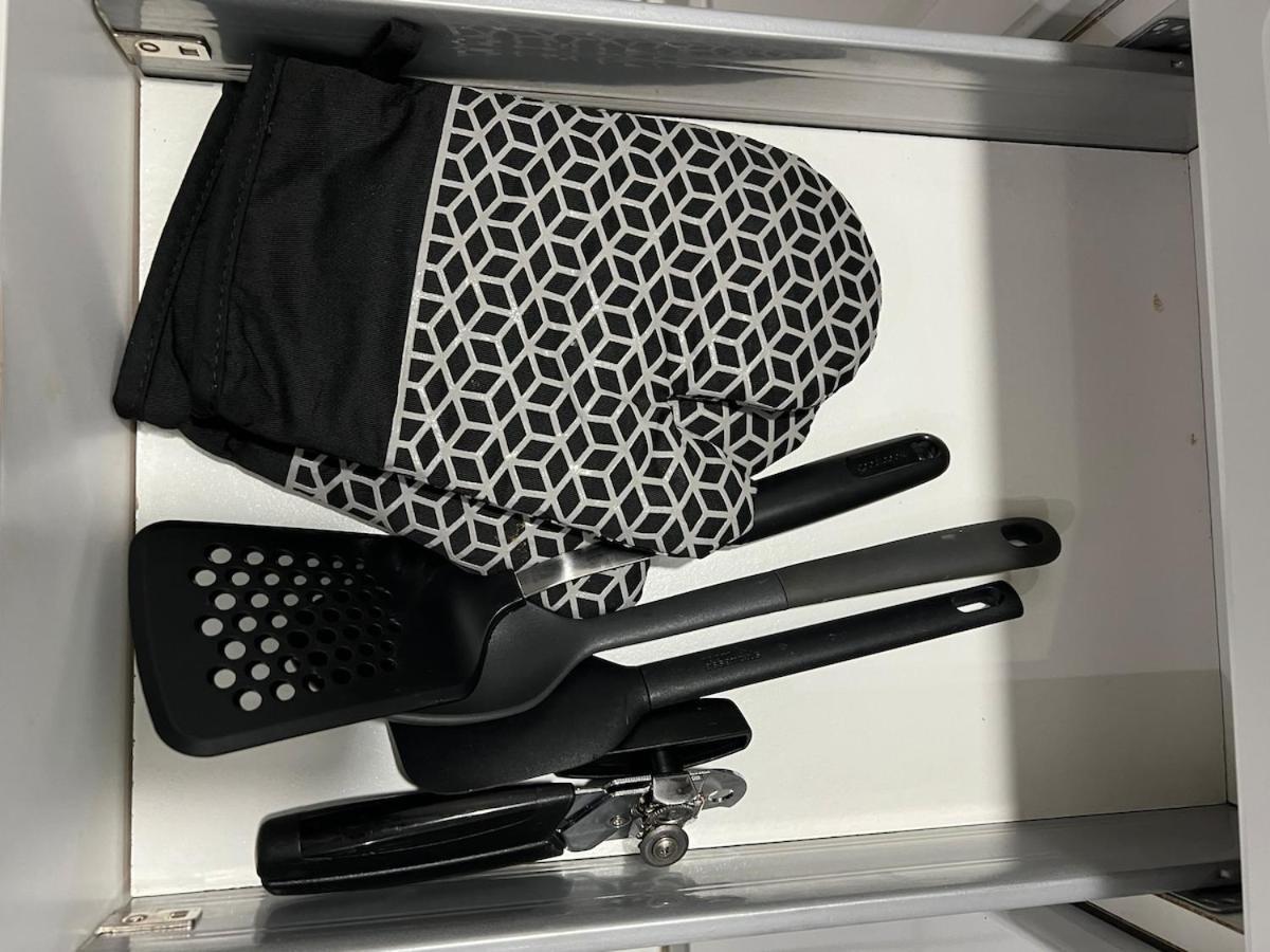 Apartment Private 2br 2ba Heart Of Boystown Walk To Wrigley Chicago