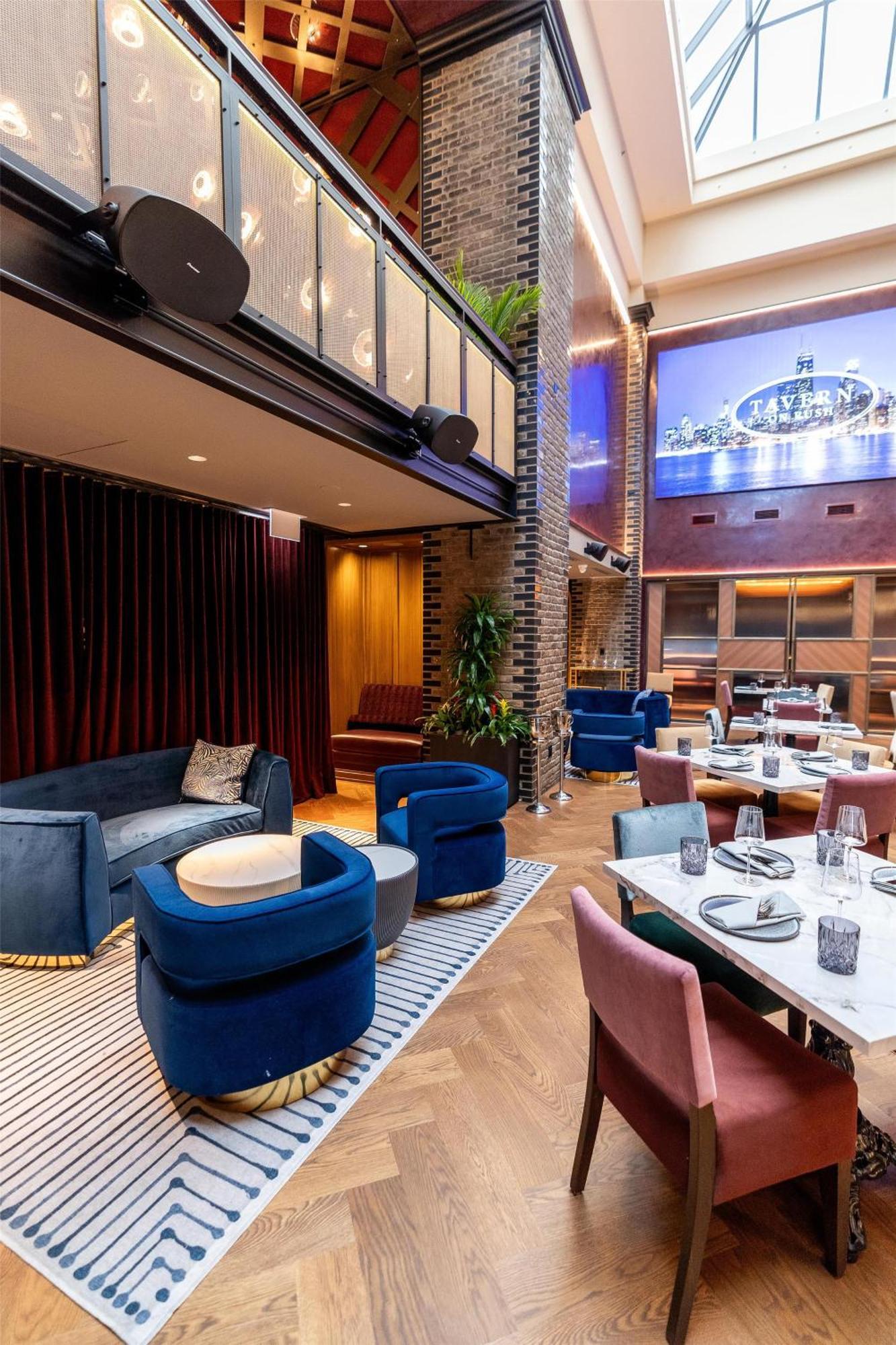 Thompson Chicago, By Hyatt Chicago
