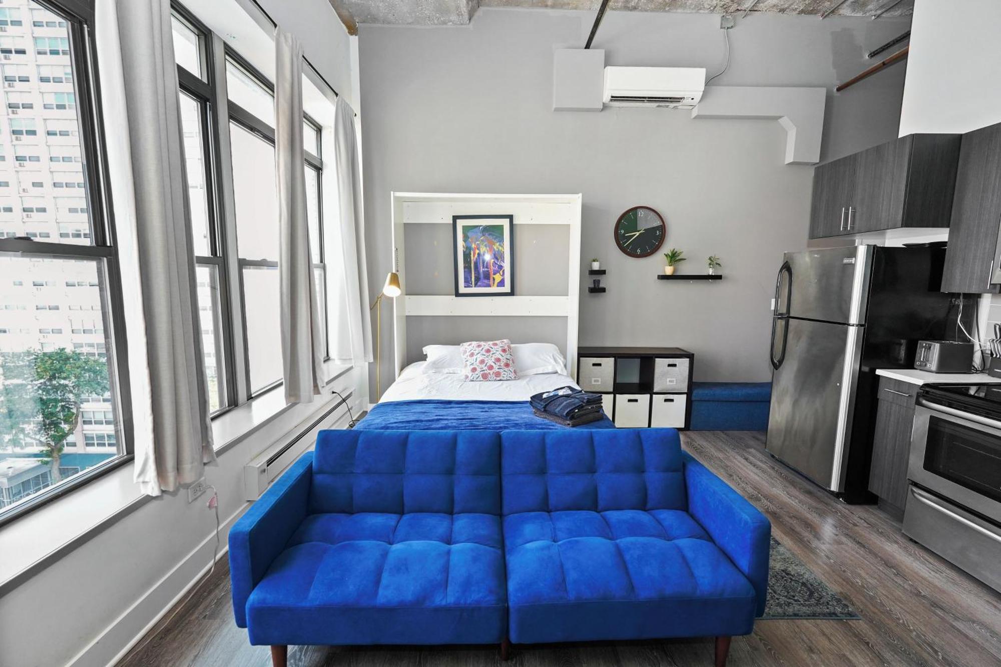 Mccormick Place With Optional Parking And Sleeps Up To 4