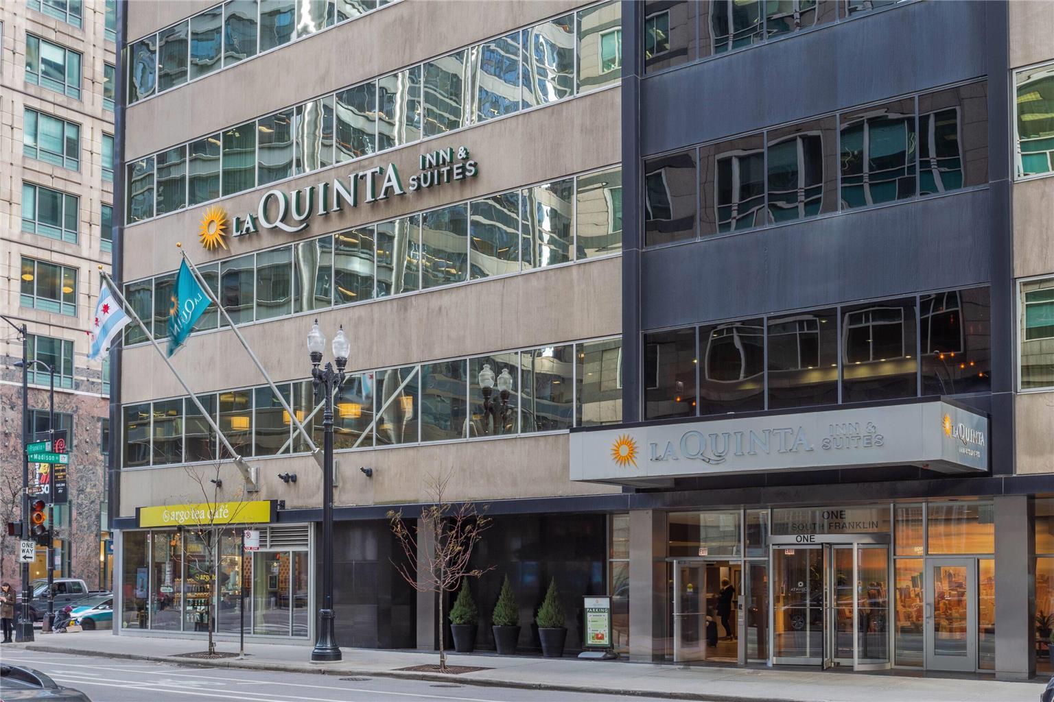 La Quinta & By Wyndham Downtown Chicago