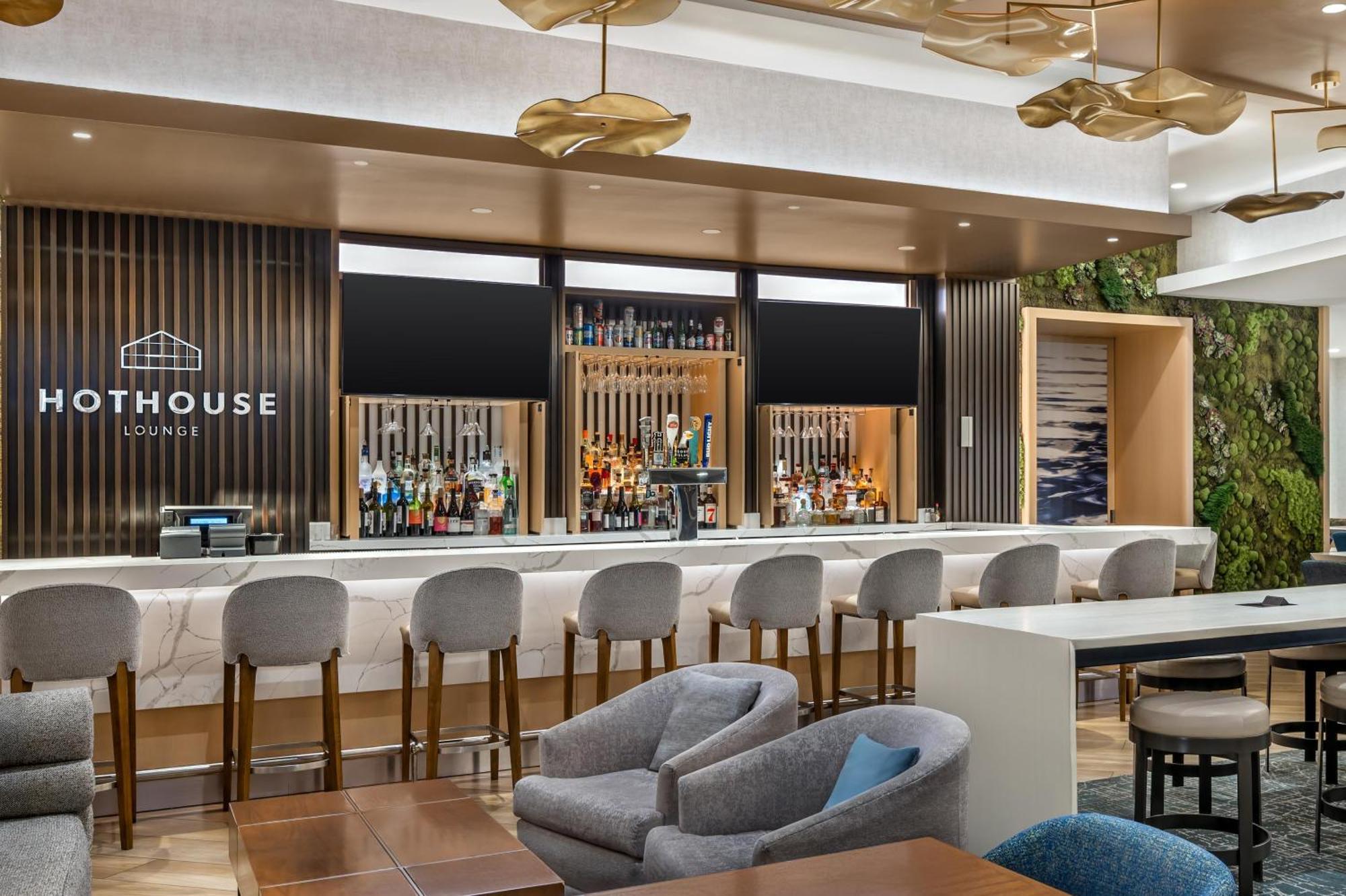 Hilton Grand Vacations Club Magnificent Mile Hotel Chicago