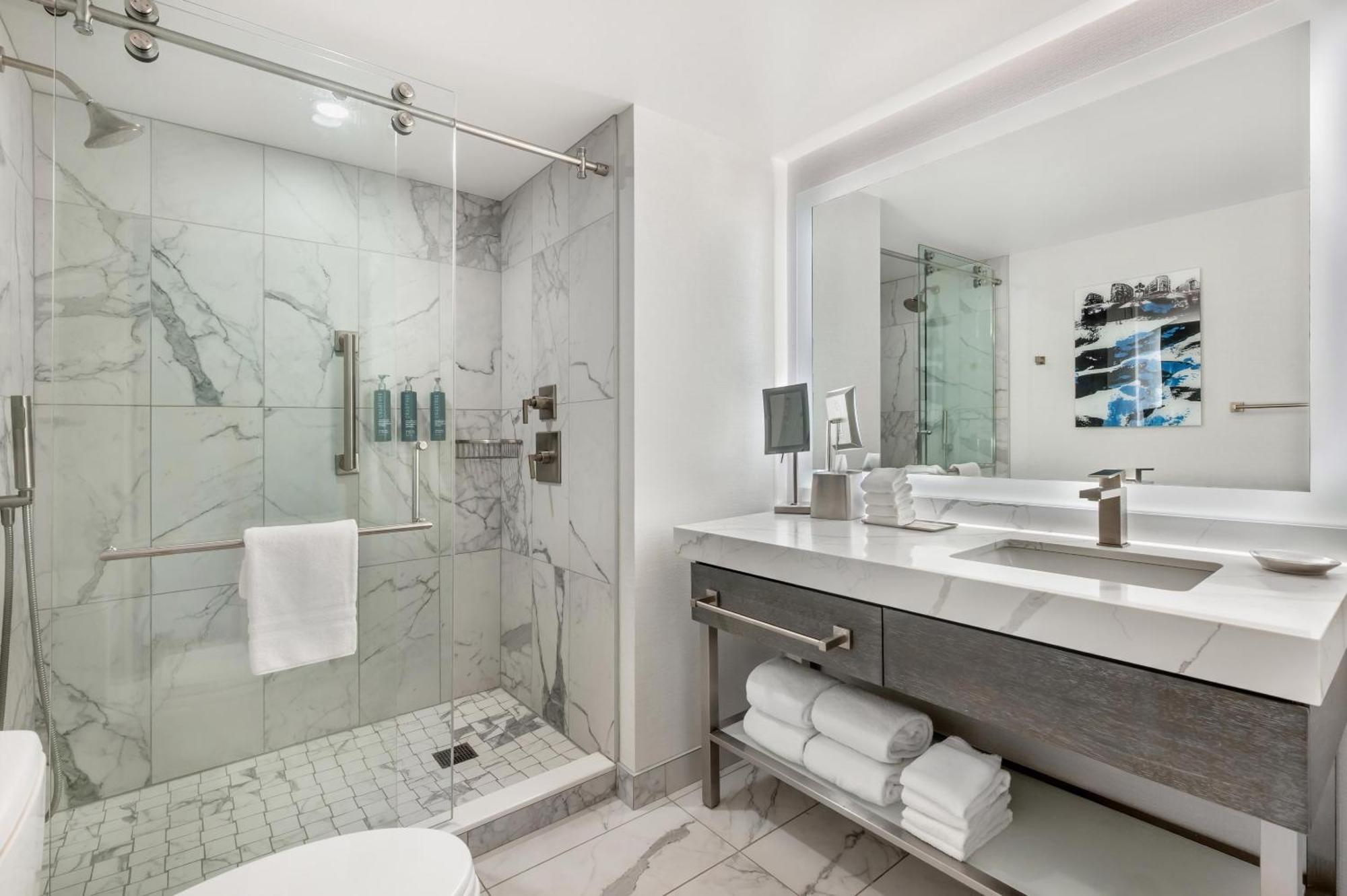 Hilton Grand Vacations Club Magnificent Mile 3*