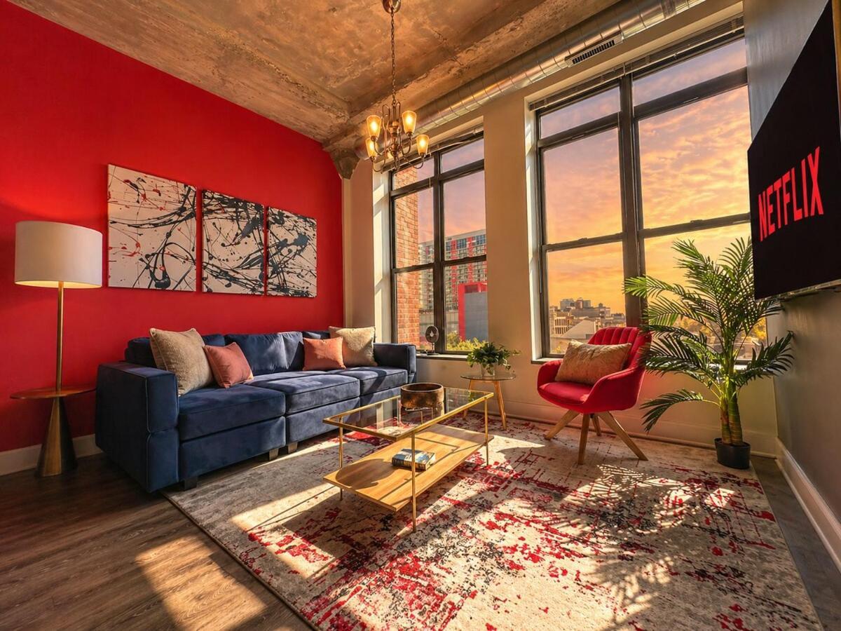Mccormick Place Secret Oasis With Optional Parking For Up To 8 Guests Apartment
