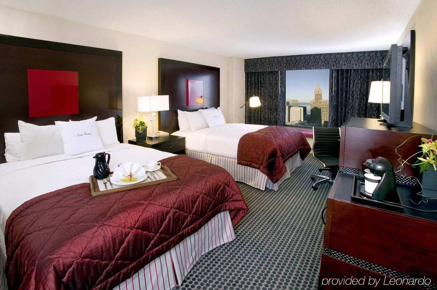 Hotel Doubletree By Hilton Magnificent Mile Chicago