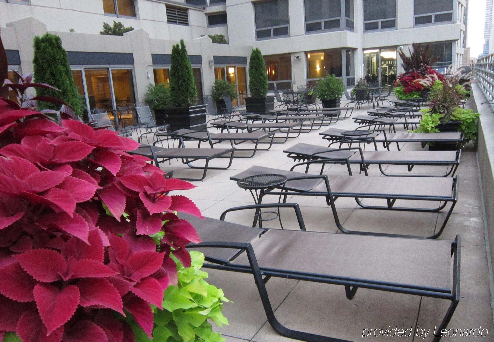Hotel Courtyard By Marriott Downtown/river North 3*