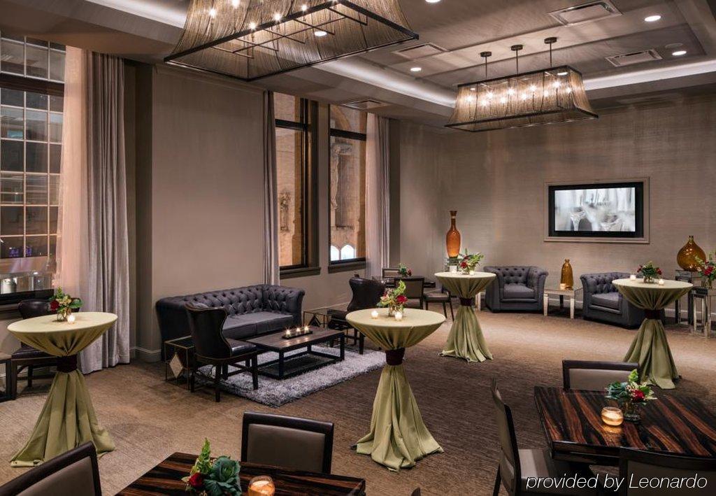 By Marriott Downtown/loop Hotel