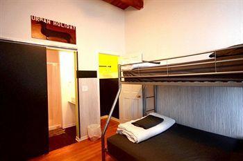 Hostel Urban