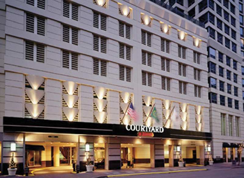 Courtyard By Marriott Downtown/river North Chicago