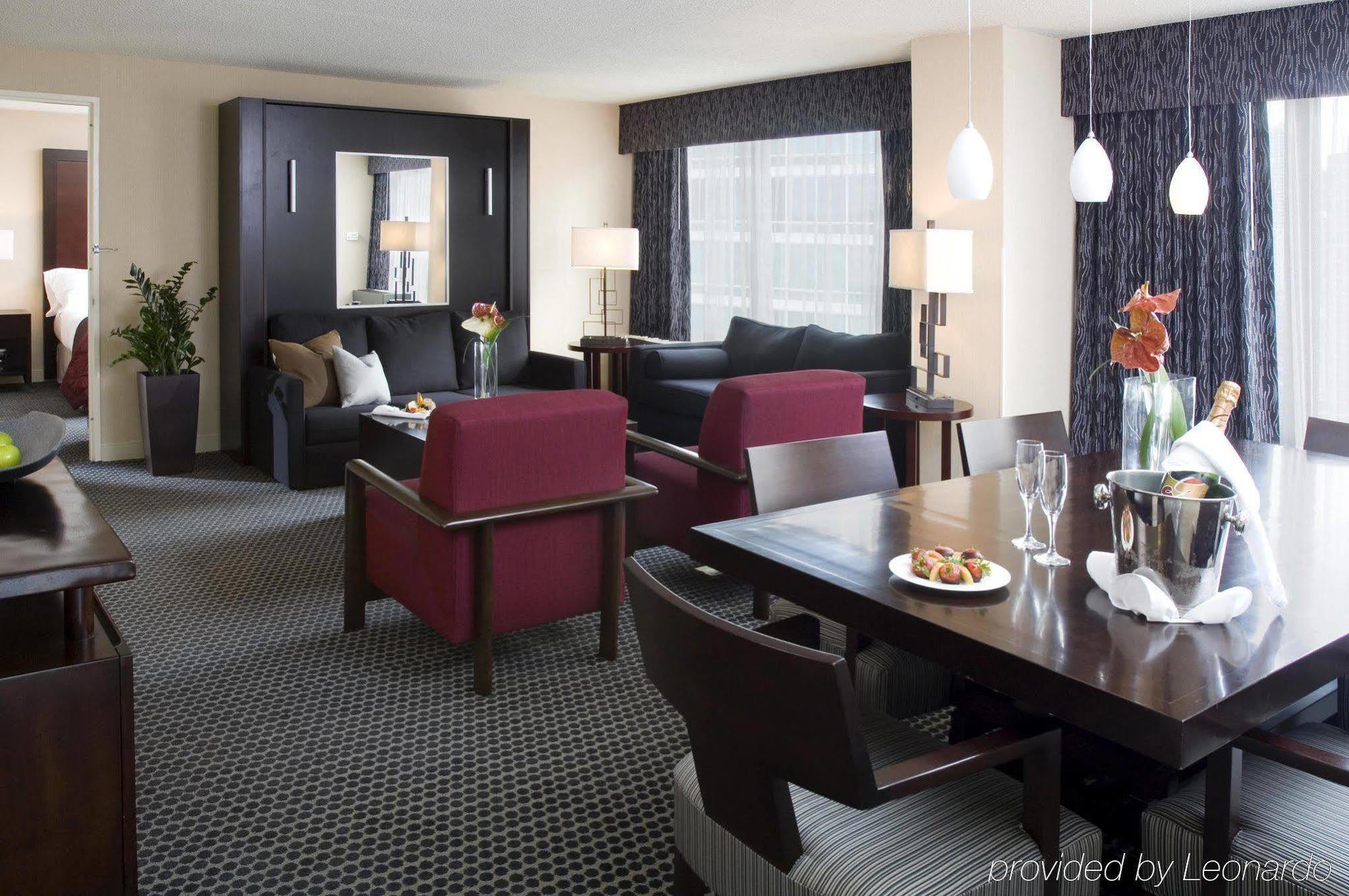 Doubletree By Hilton Magnificent Mile 4*